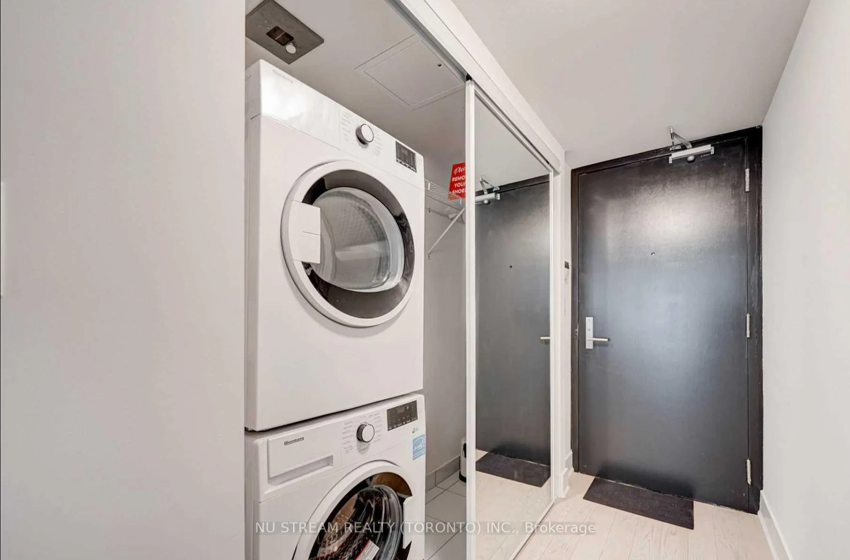 Photo 6 of Unit 1620, 955 Bay Street, Toronto, Bay Street Corridor — HOMEH