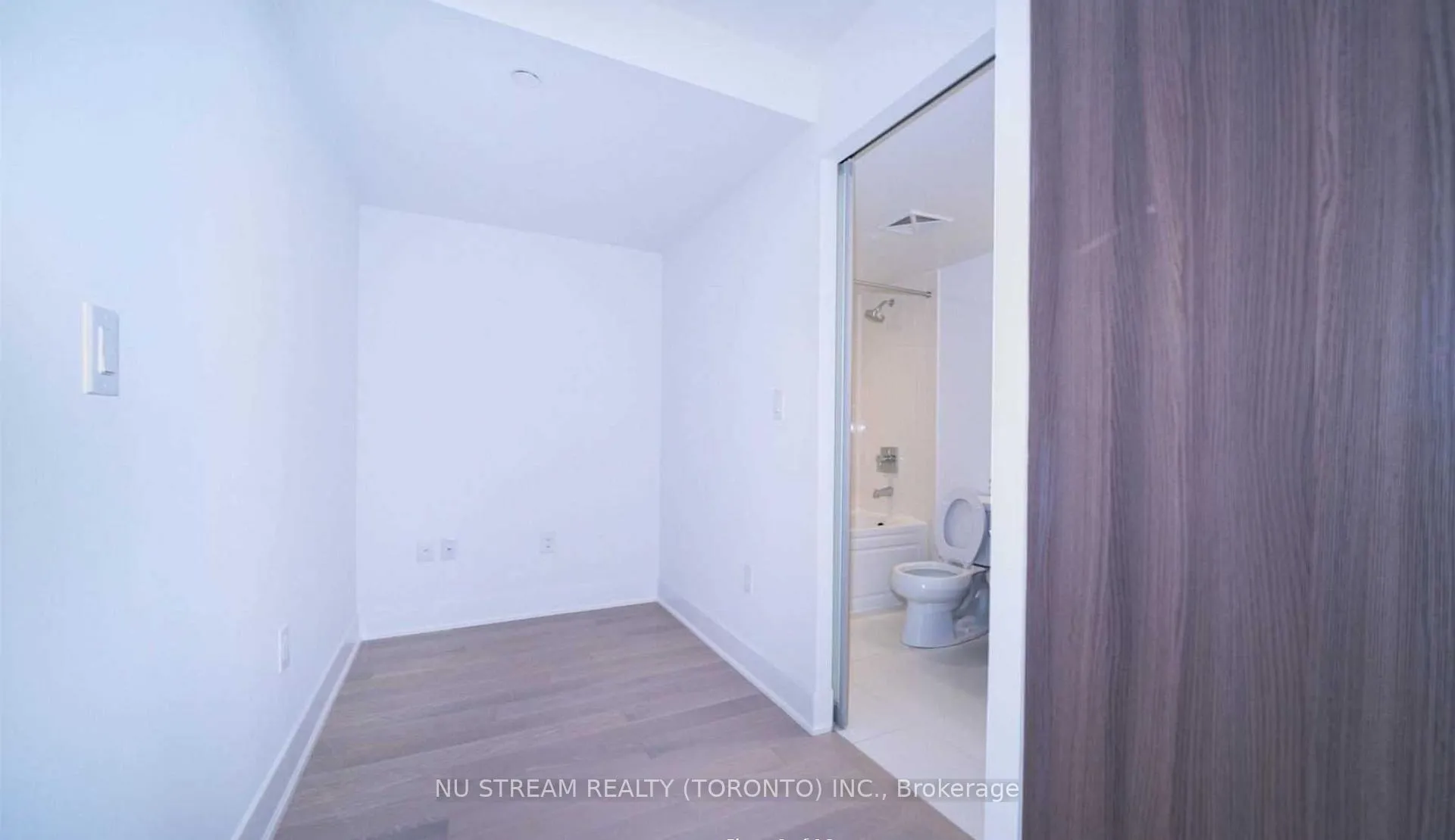 Photo 8 of Unit 1620, 955 Bay Street, Toronto, Bay Street Corridor — HOMEH