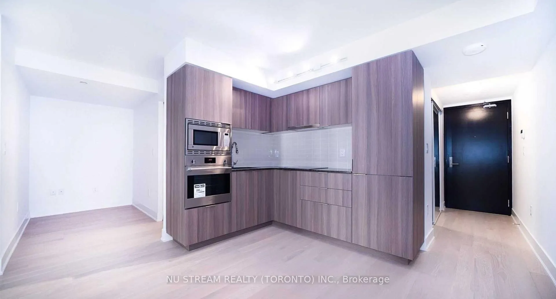 Photo 9 of Unit 1620, 955 Bay Street, Toronto, Bay Street Corridor — HOMEH