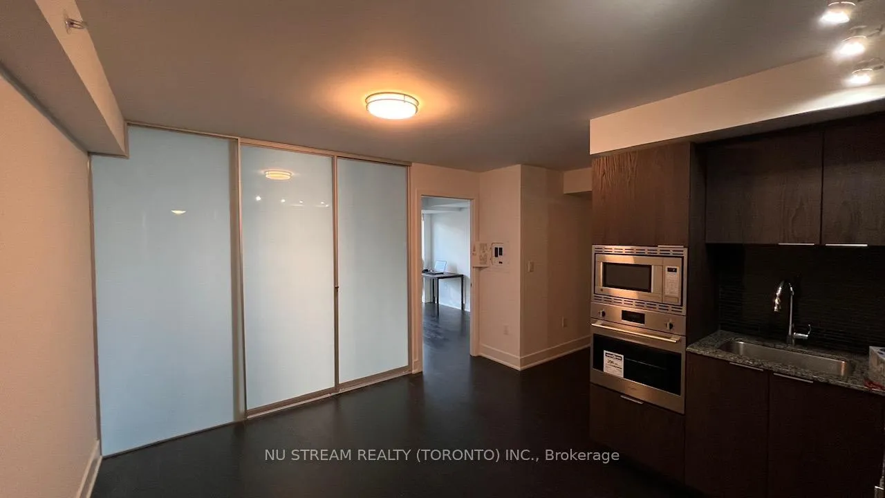 Photo 15 of Unit 1620, 955 Bay Street, Toronto, Bay Street Corridor — HOMEH