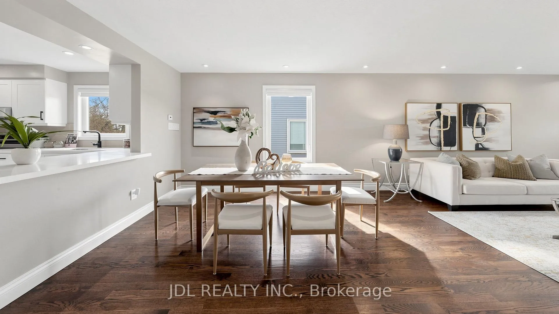Photo 6 of 16 Breckonwood Crescent, Markham, Aileen-Willowbrook — HOMEH