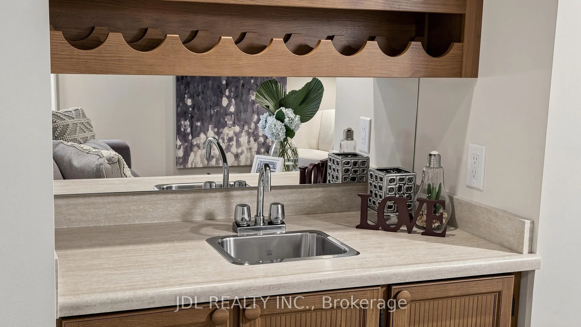 Photo 19 of 16 Breckonwood Crescent, Markham, Aileen-Willowbrook — HOMEH