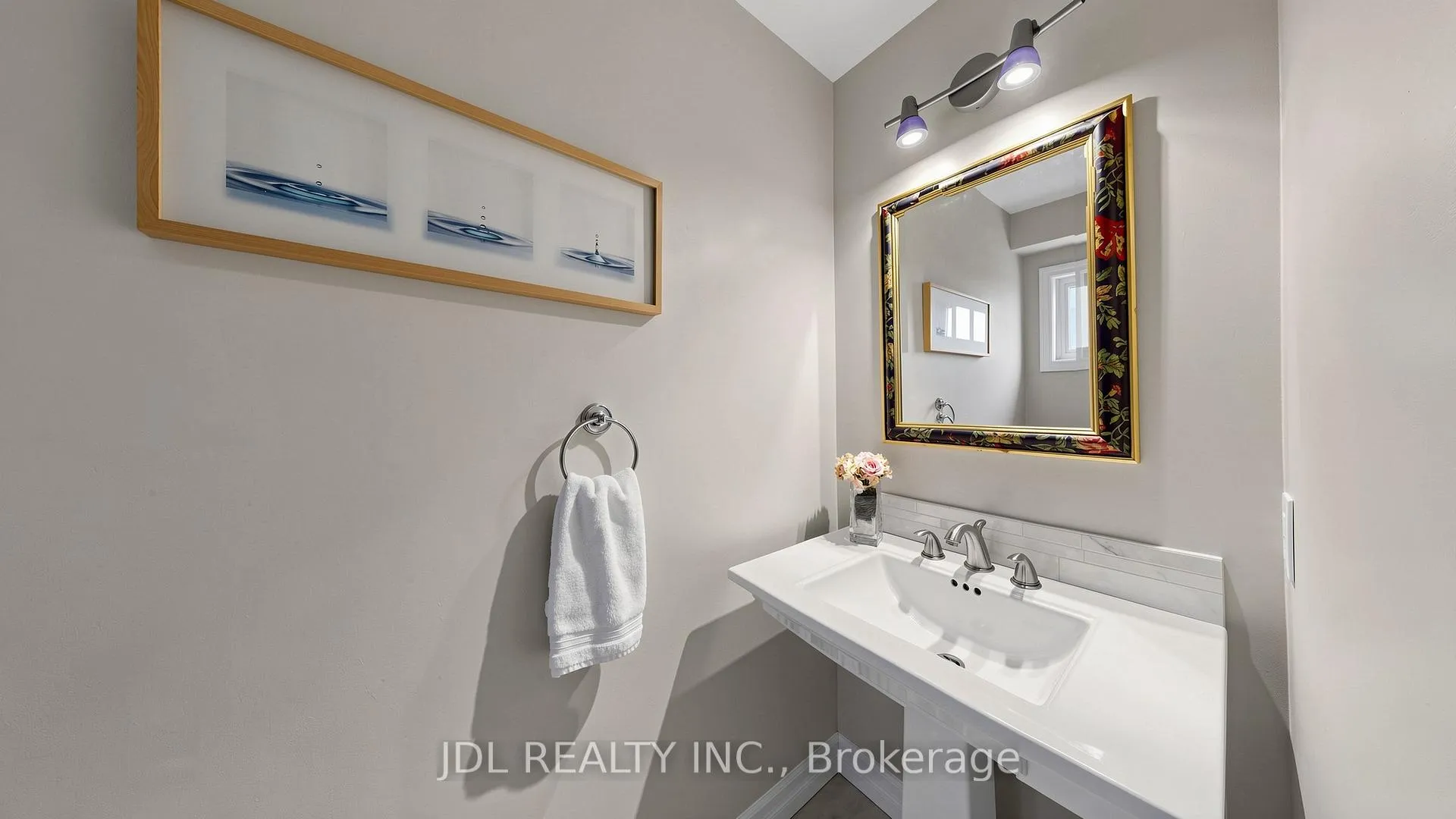 Photo 20 of 16 Breckonwood Crescent, Markham, Aileen-Willowbrook — HOMEH