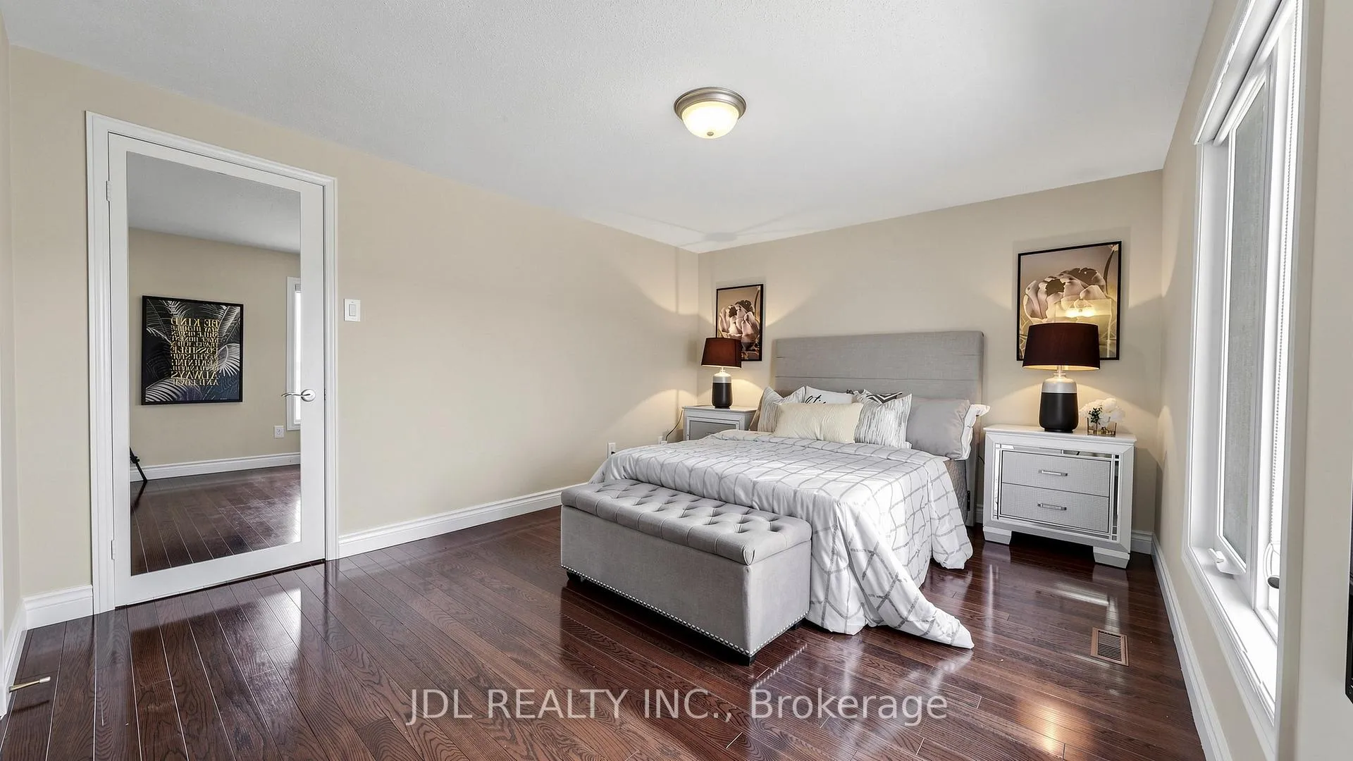 Photo 23 of 16 Breckonwood Crescent, Markham, Aileen-Willowbrook — HOMEH