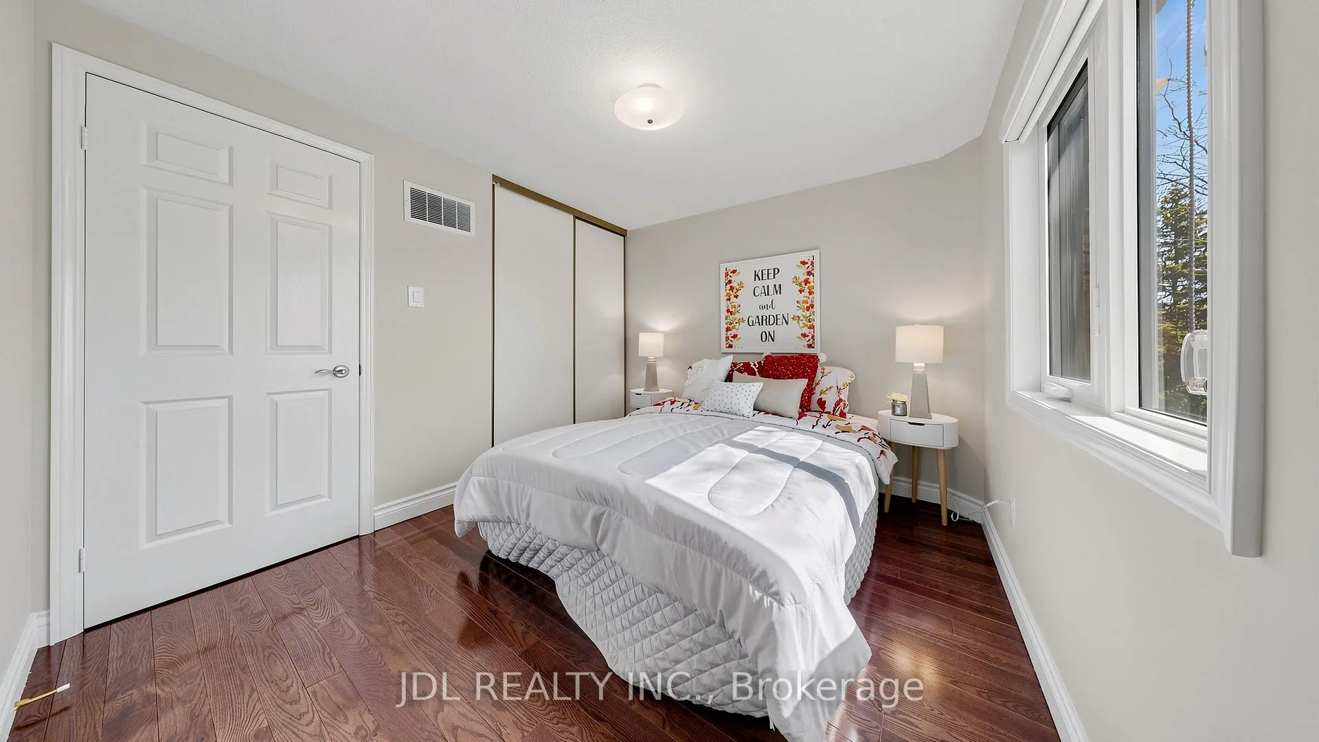 Photo 28 of 16 Breckonwood Crescent, Markham, Aileen-Willowbrook — HOMEH