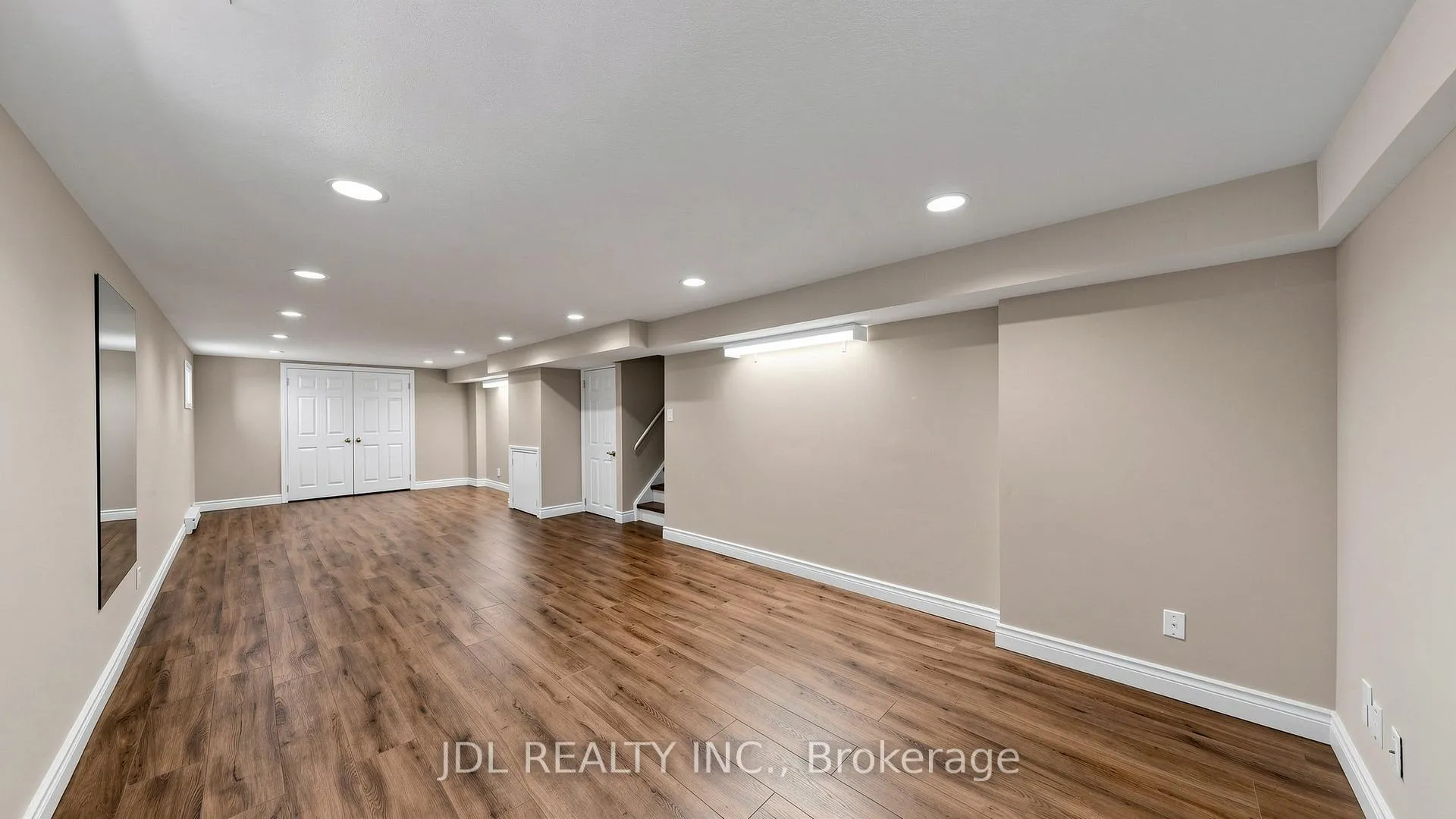 Photo 35 of 16 Breckonwood Crescent, Markham, Aileen-Willowbrook — HOMEH