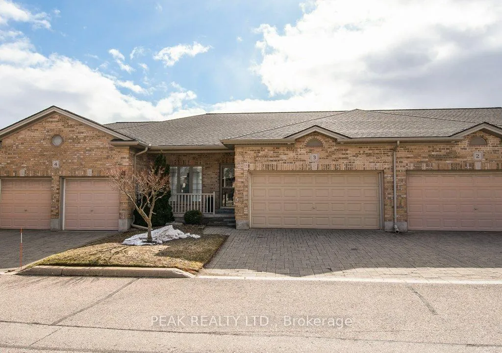 Photo 1 of Unit 3, 900 Doon Village Road, Kitchener — HOMEH