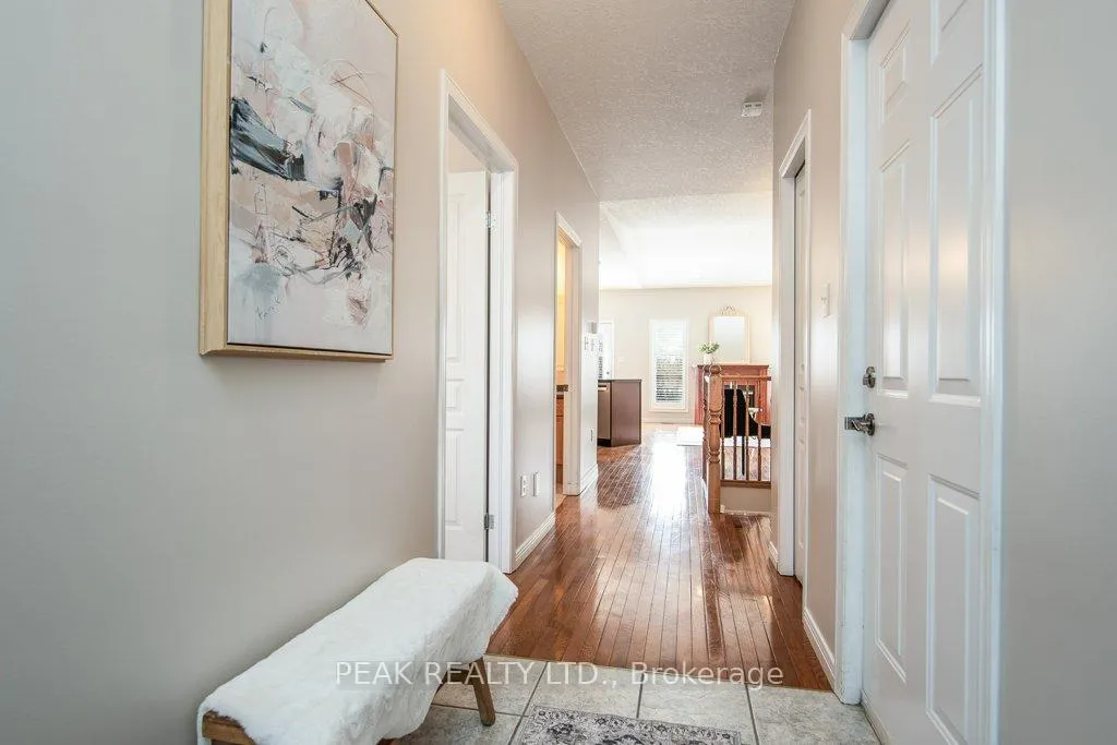 Photo 4 of Unit 3, 900 Doon Village Road, Kitchener — HOMEH