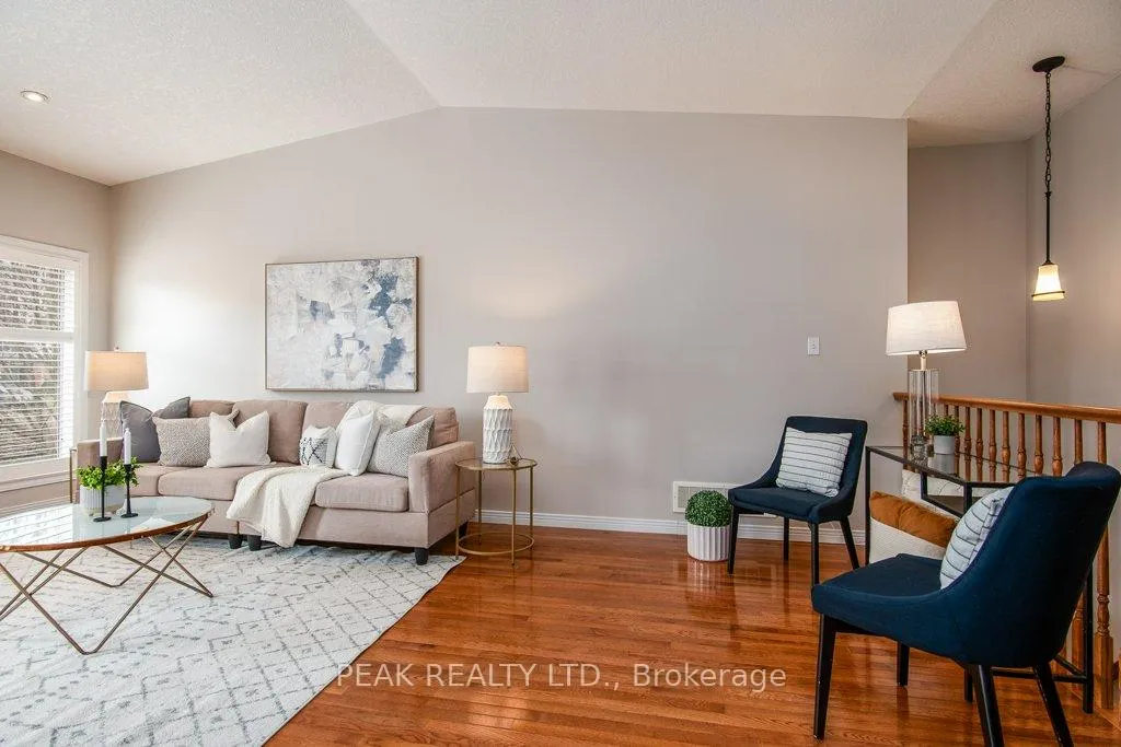 Photo 7 of Unit 3, 900 Doon Village Road, Kitchener — HOMEH