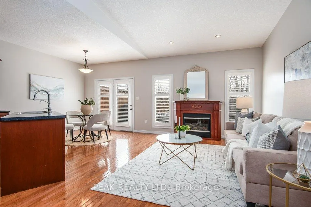 Photo 9 of Unit 3, 900 Doon Village Road, Kitchener — HOMEH