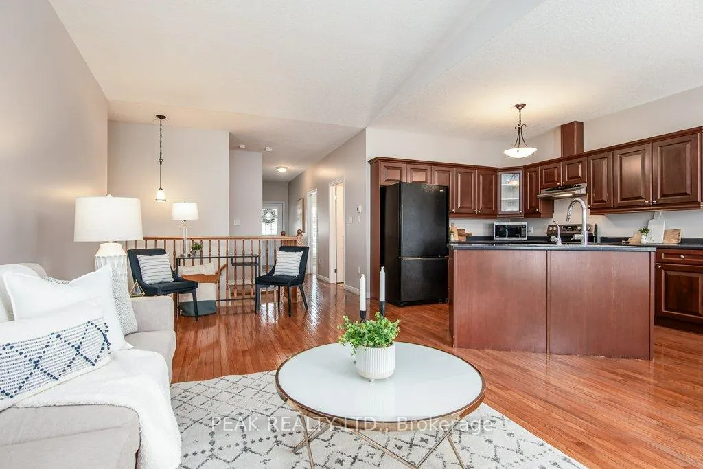 Photo 13 of Unit 3, 900 Doon Village Road, Kitchener — HOMEH
