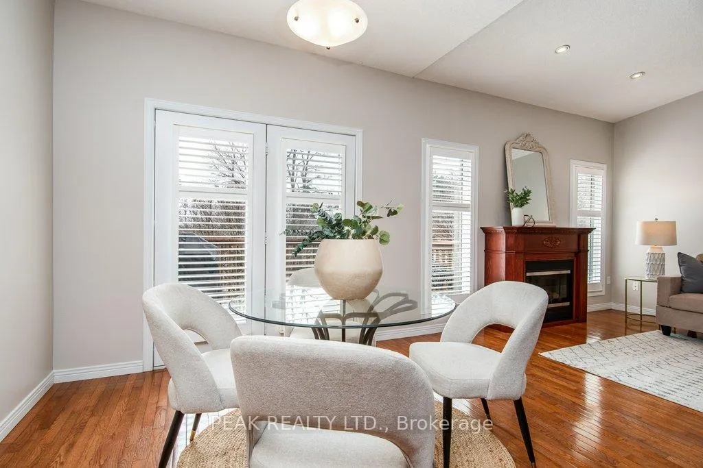 Photo 23 of Unit 3, 900 Doon Village Road, Kitchener — HOMEH