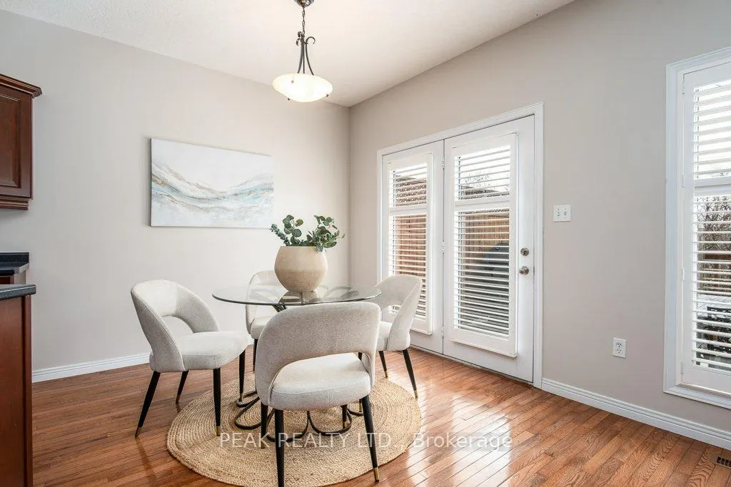 Photo 24 of Unit 3, 900 Doon Village Road, Kitchener — HOMEH