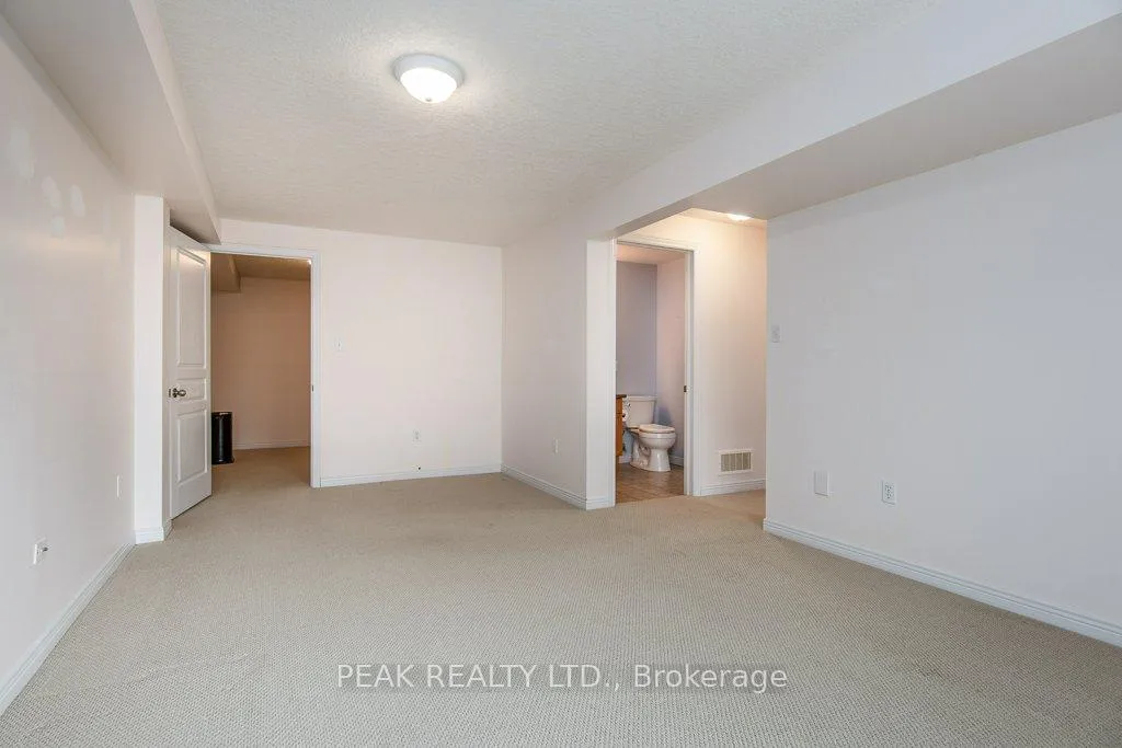 Photo 41 of Unit 3, 900 Doon Village Road, Kitchener — HOMEH