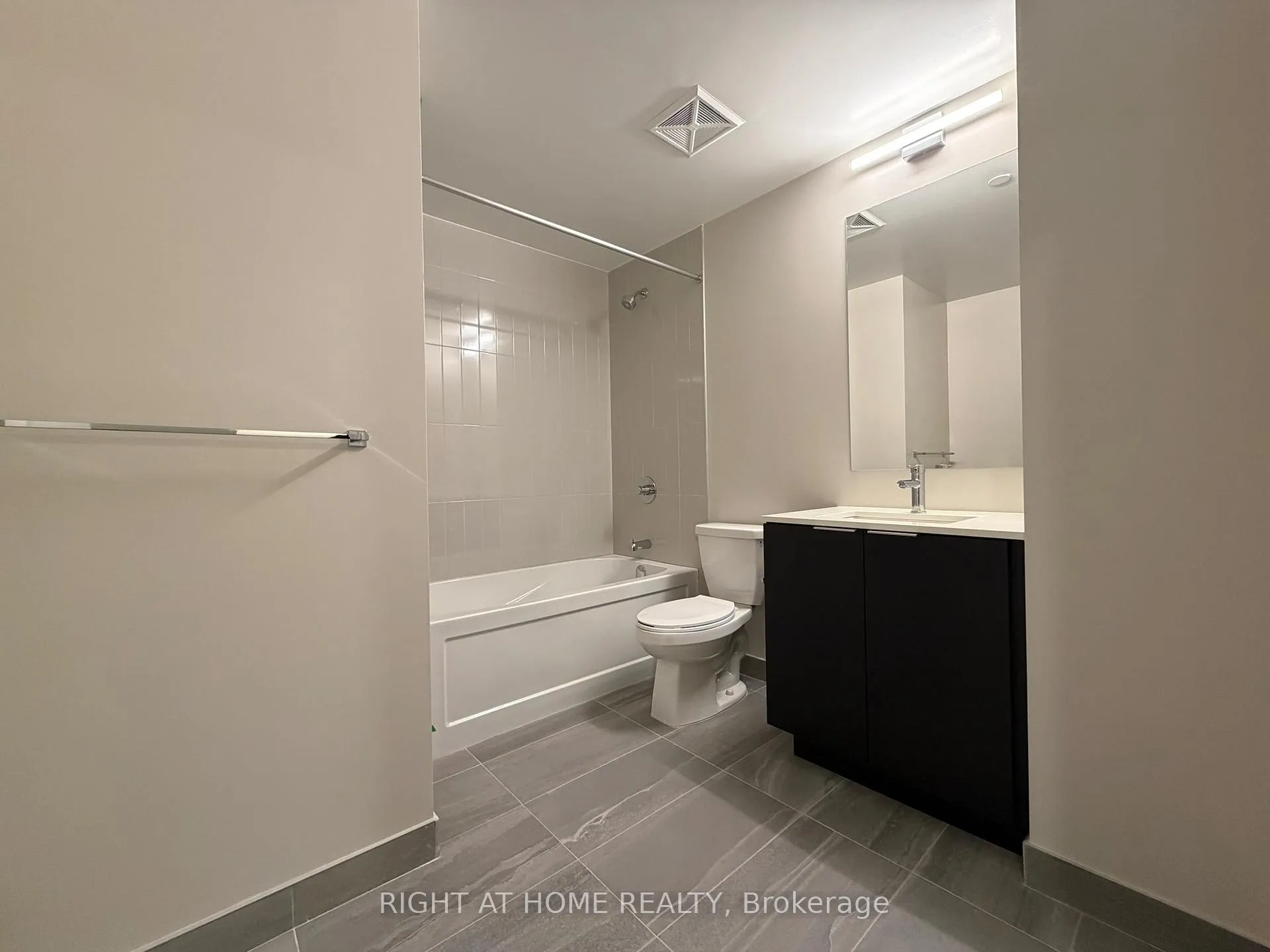 Photo 10 of Unit 1705, 15 Skyridge Drive E, Brampton, Bram East — HOMEH