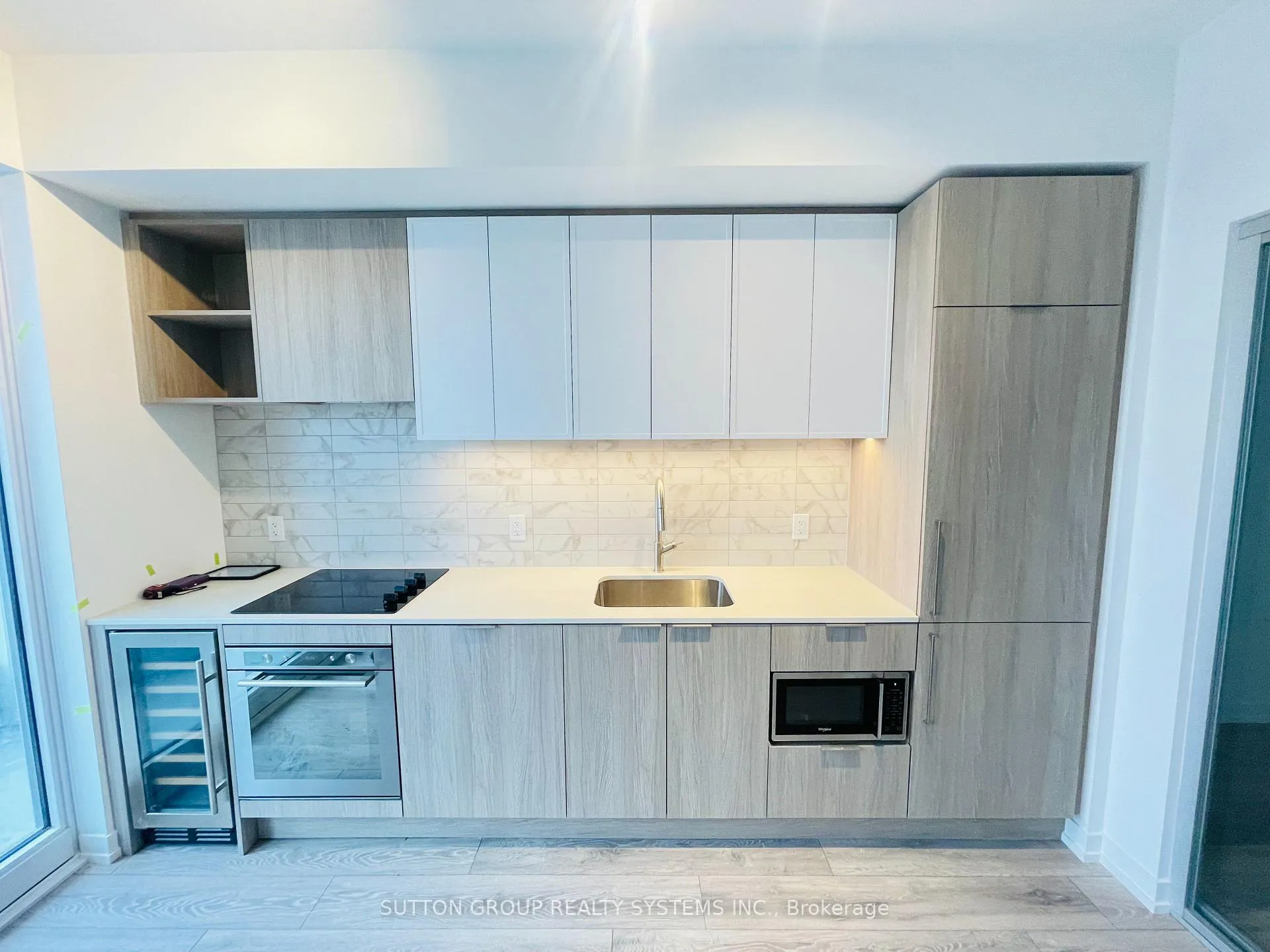 Photo 3 of Unit 1809, 2020 Bathurst Street, Toronto, Humewood-Cedarvale — HOMEH