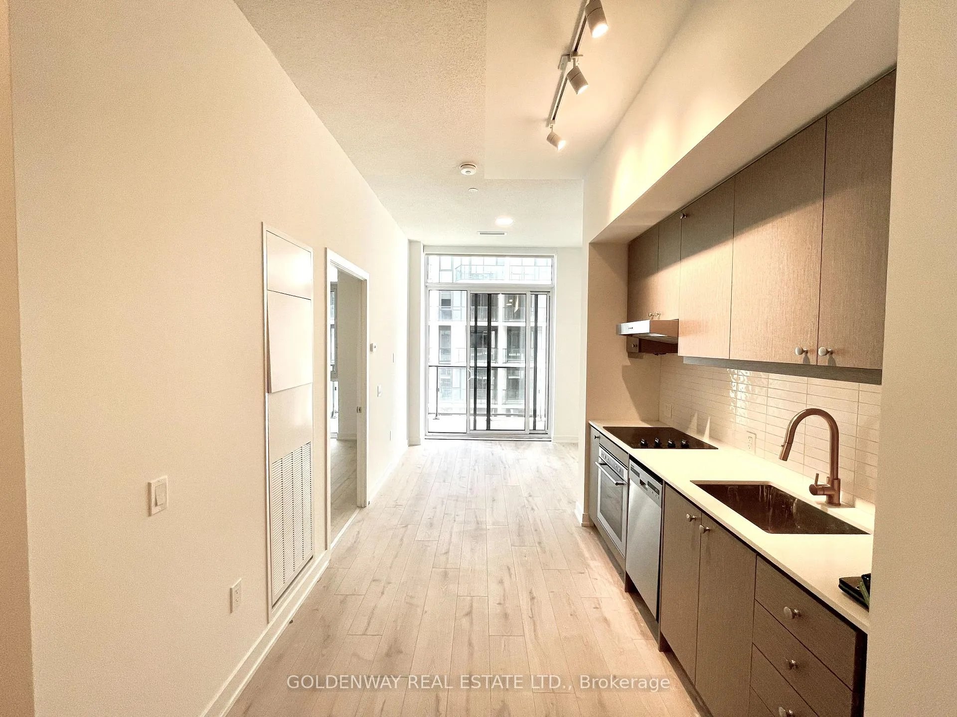 Photo 2 of Unit Ph12, 9 Tecumseth Street, Toronto, Niagara — HOMEH
