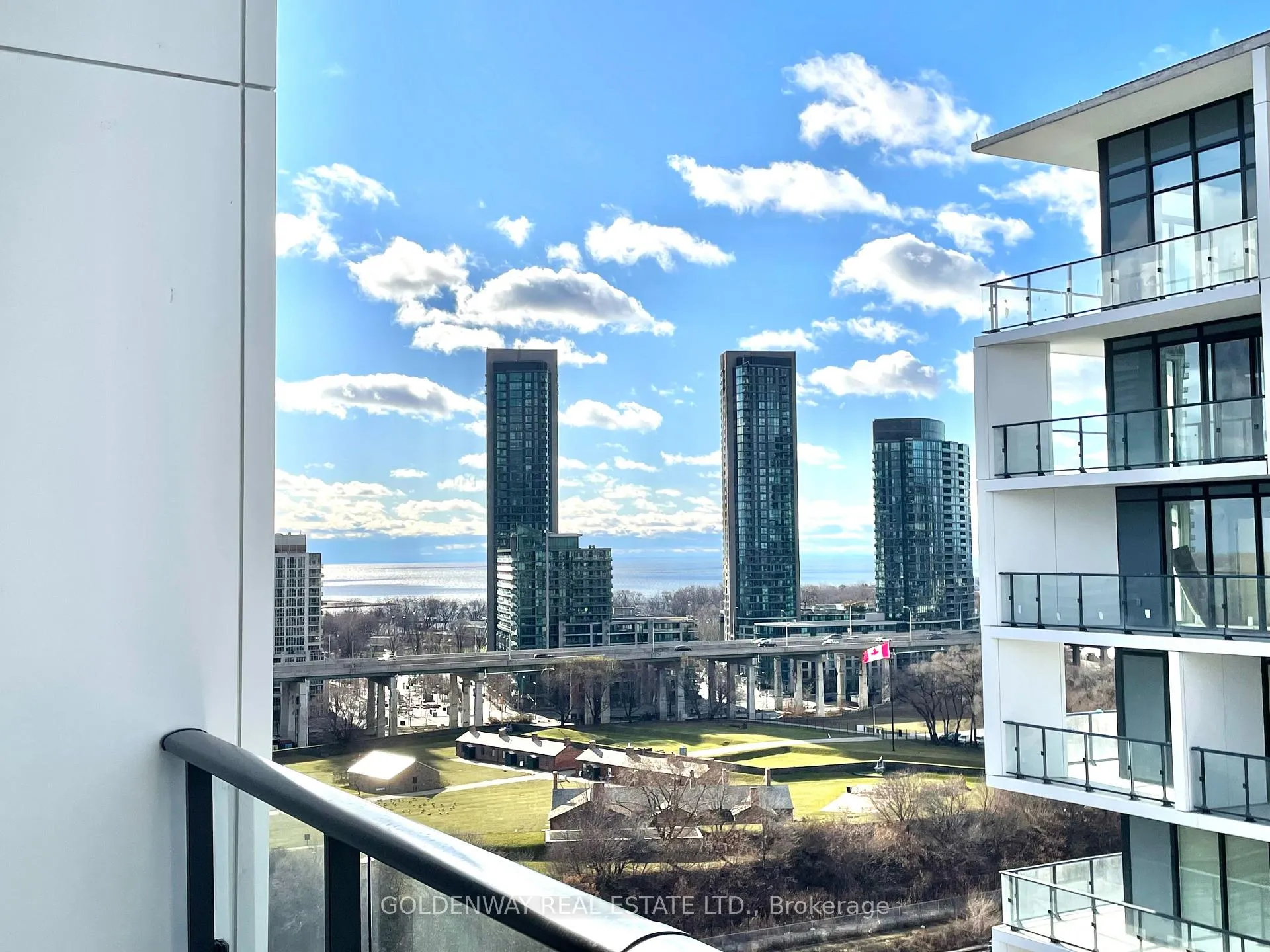 Photo 11 of Unit Ph12, 9 Tecumseth Street, Toronto, Niagara — HOMEH