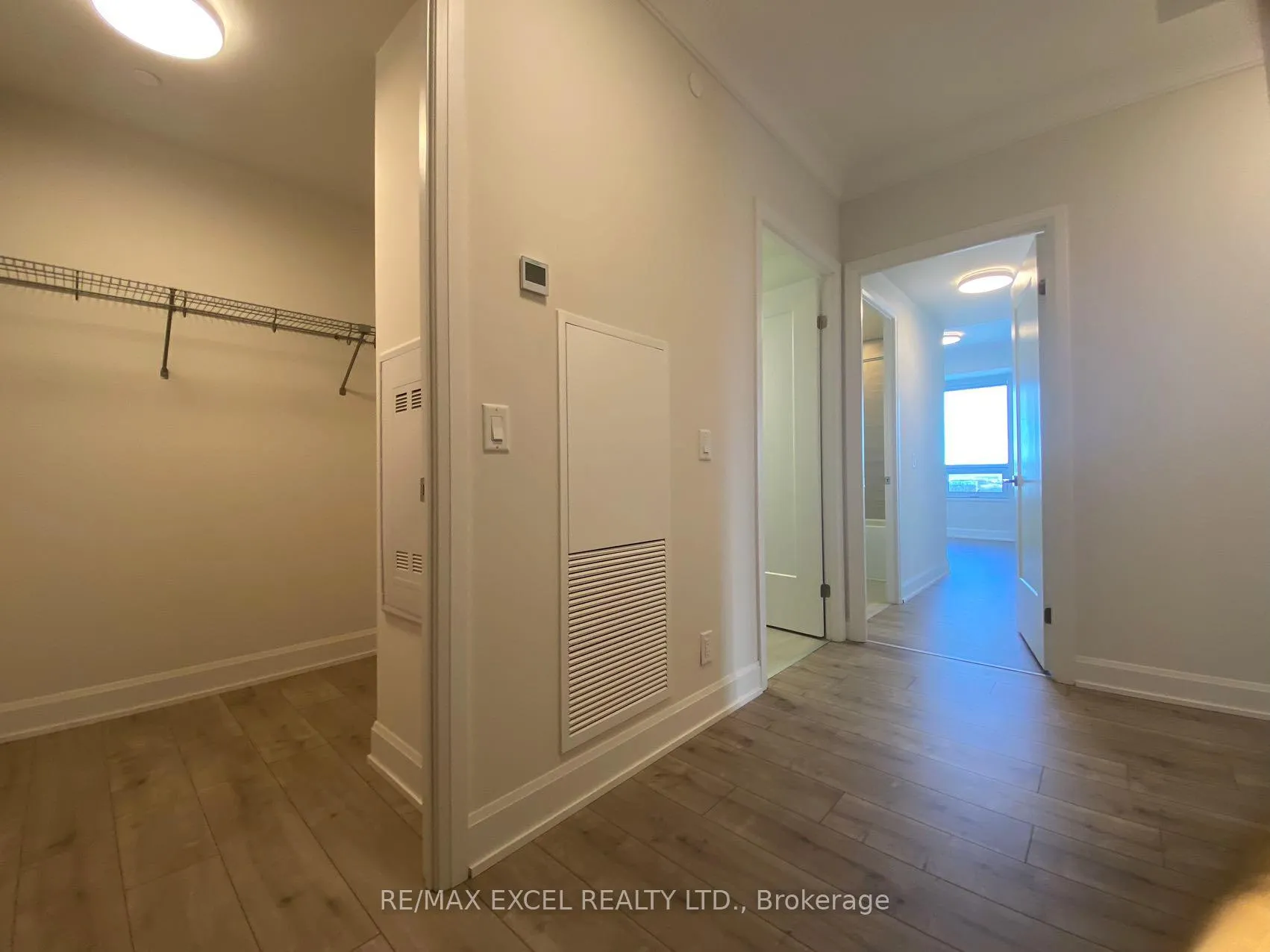Photo 8 of Unit 2001, 38 Water Walk Drive, Markham, Unionville — HOMEH