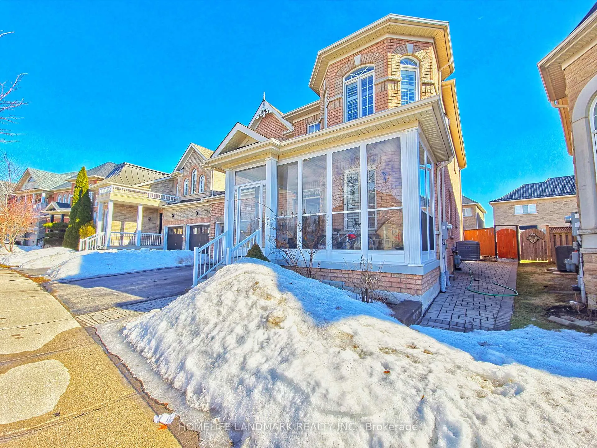 Photo 2 of 127 Rizal Avenue, Markham, Box Grove — HOMEH