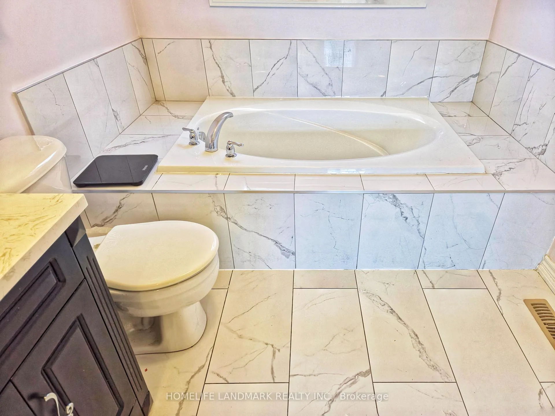 Photo 24 of 127 Rizal Avenue, Markham, Box Grove — HOMEH