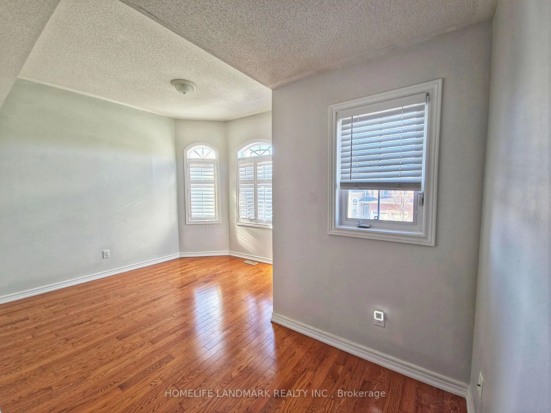 Photo 31 of 127 Rizal Avenue, Markham, Box Grove — HOMEH