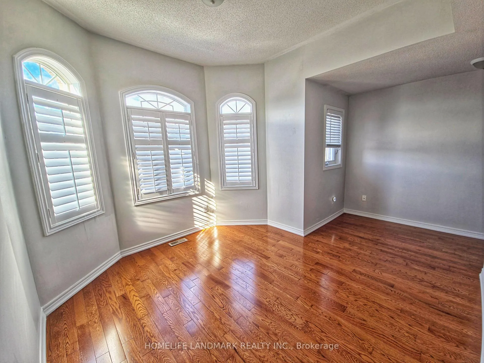Photo 32 of 127 Rizal Avenue, Markham, Box Grove — HOMEH