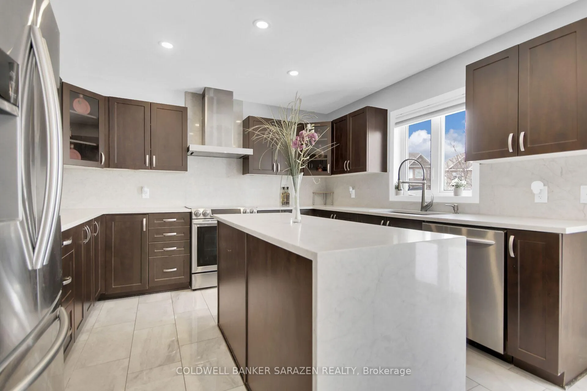 Photo 13 of 715 Clearbrook Drive, Ottawa, Barrhaven - Strandherd — HOMEH