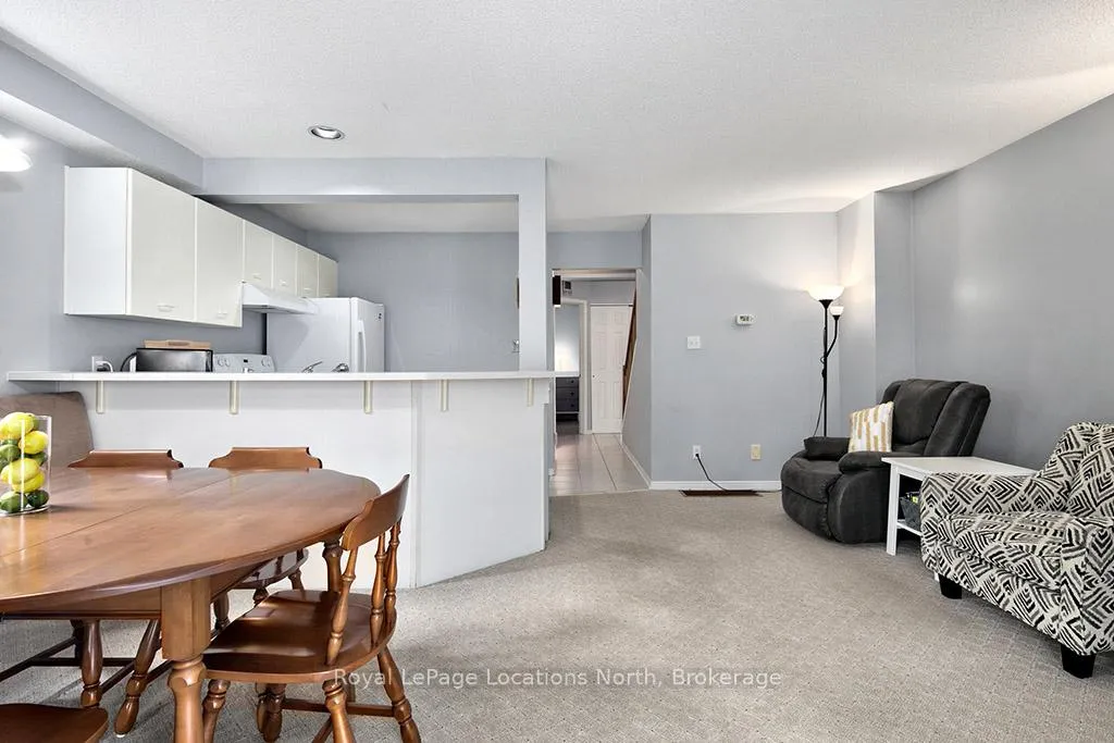 Photo 6 of Unit 38, 146 Settlers Way, Blue Mountains — HOMEH