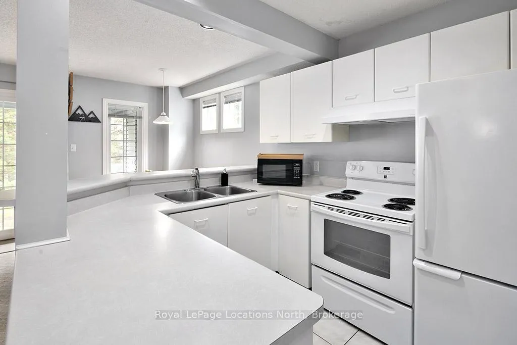 Photo 9 of Unit 38, 146 Settlers Way, Blue Mountains — HOMEH