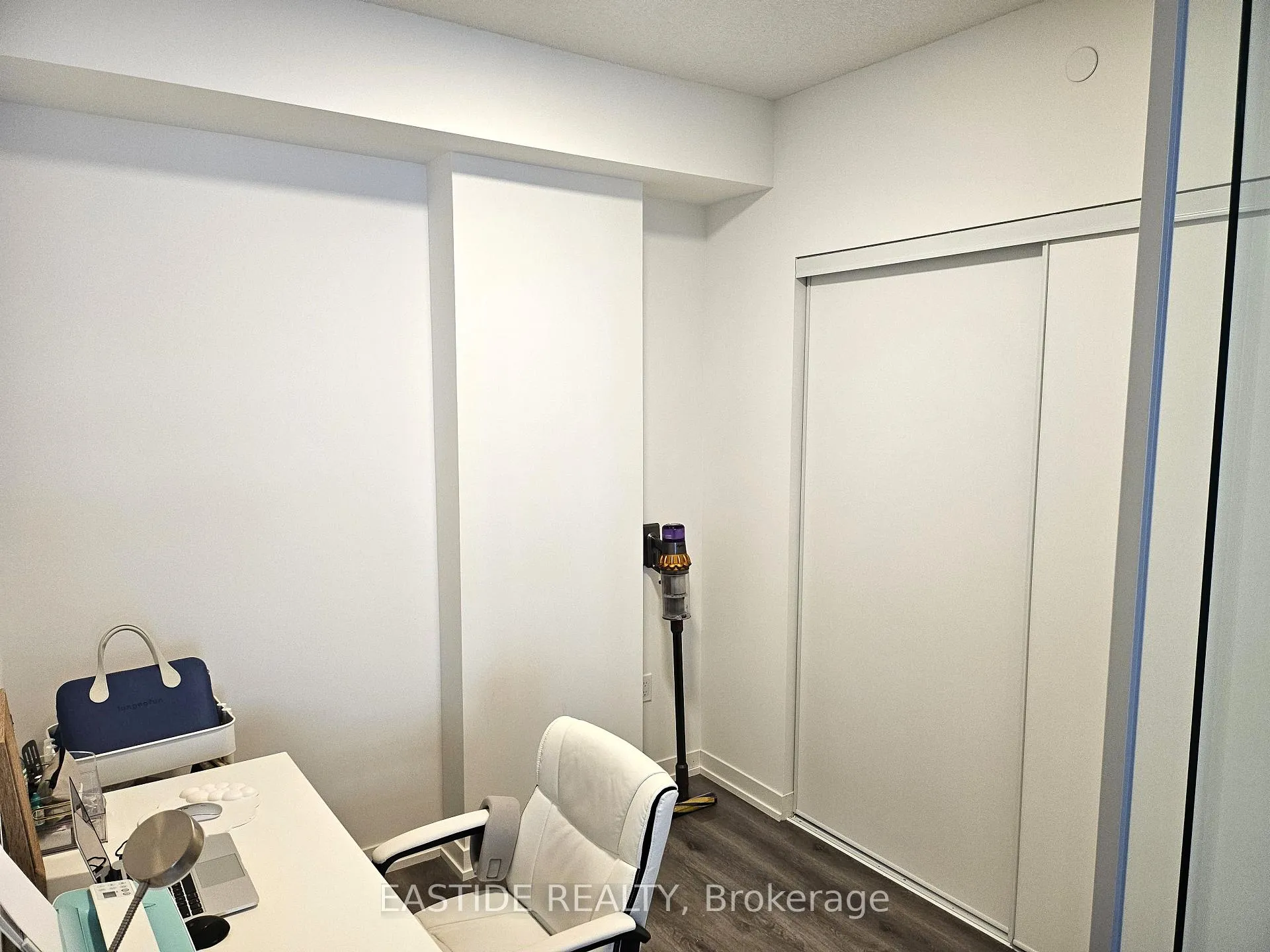 Photo 19 of Unit 1506, 28 Interchange Way, Vaughan, Vaughan Corporate Centre — HOMEH