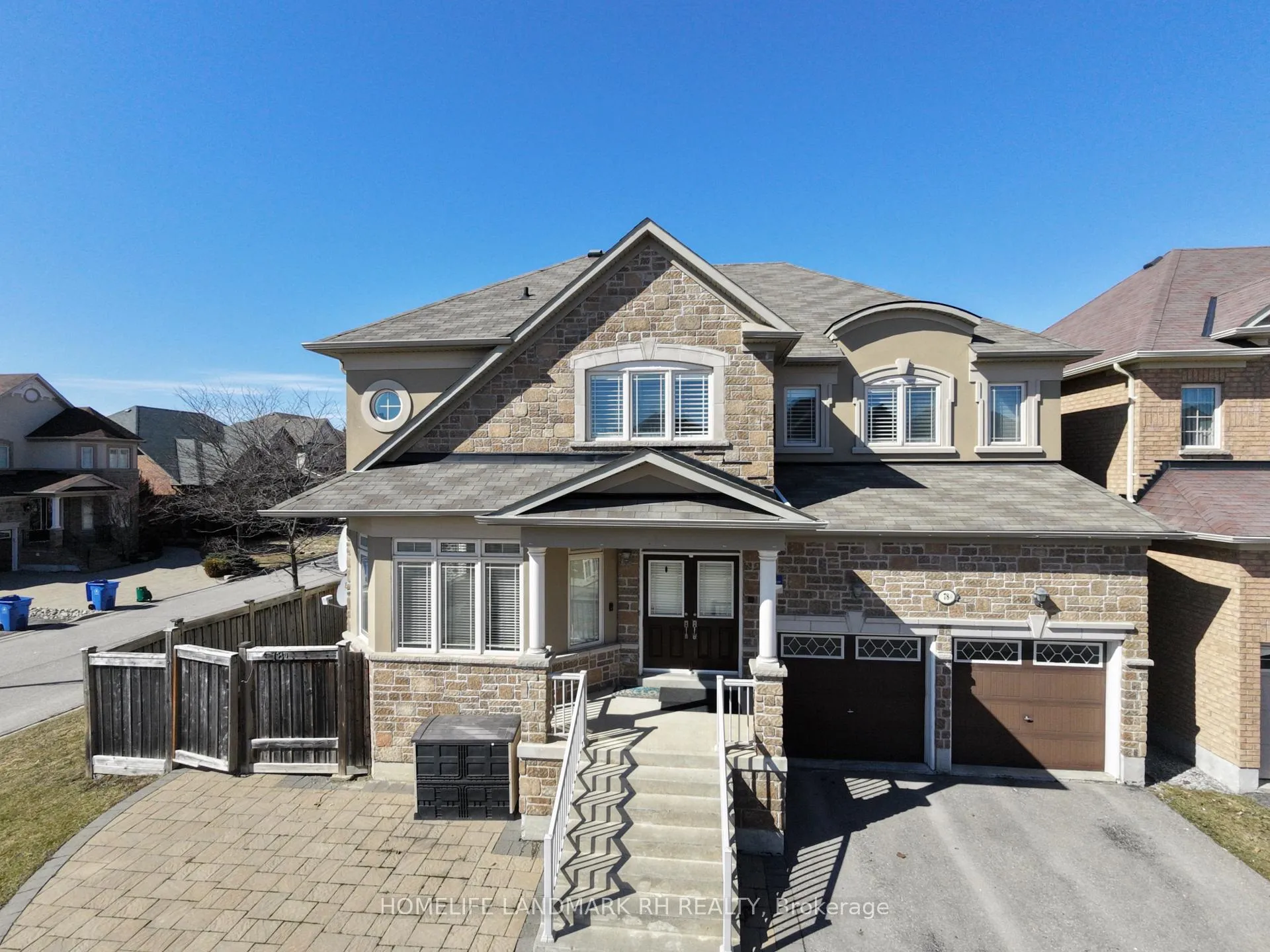Photo 1 of Unit Lower Level, 78 Halldorson Avenue, Aurora, Bayview Northeast — HOMEH