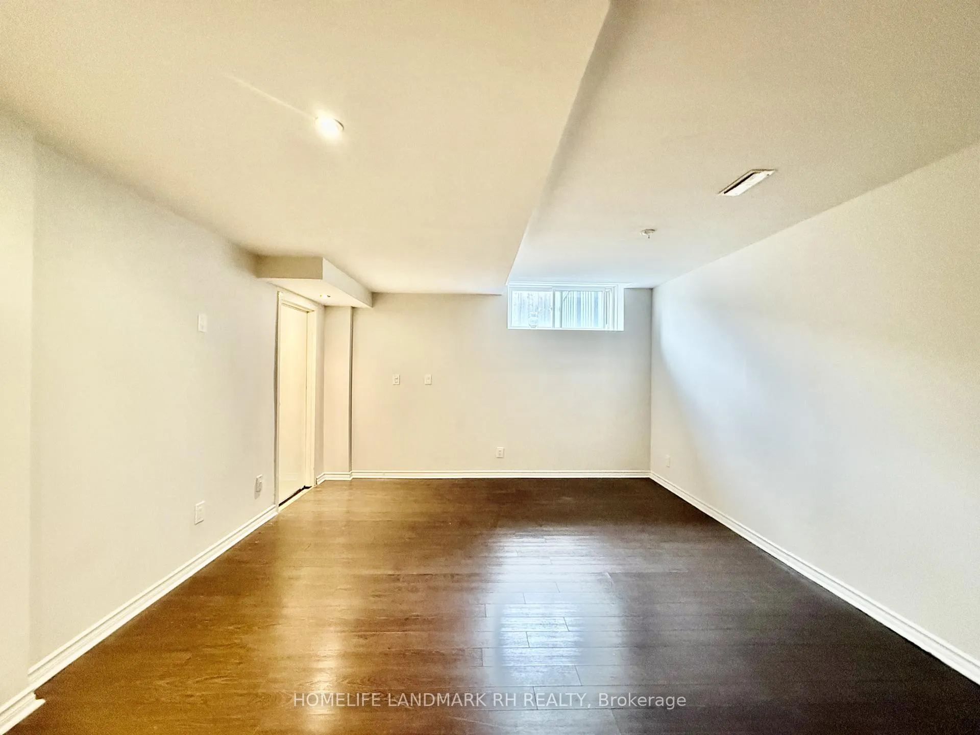 Photo 2 of Unit Lower Level, 78 Halldorson Avenue, Aurora, Bayview Northeast — HOMEH