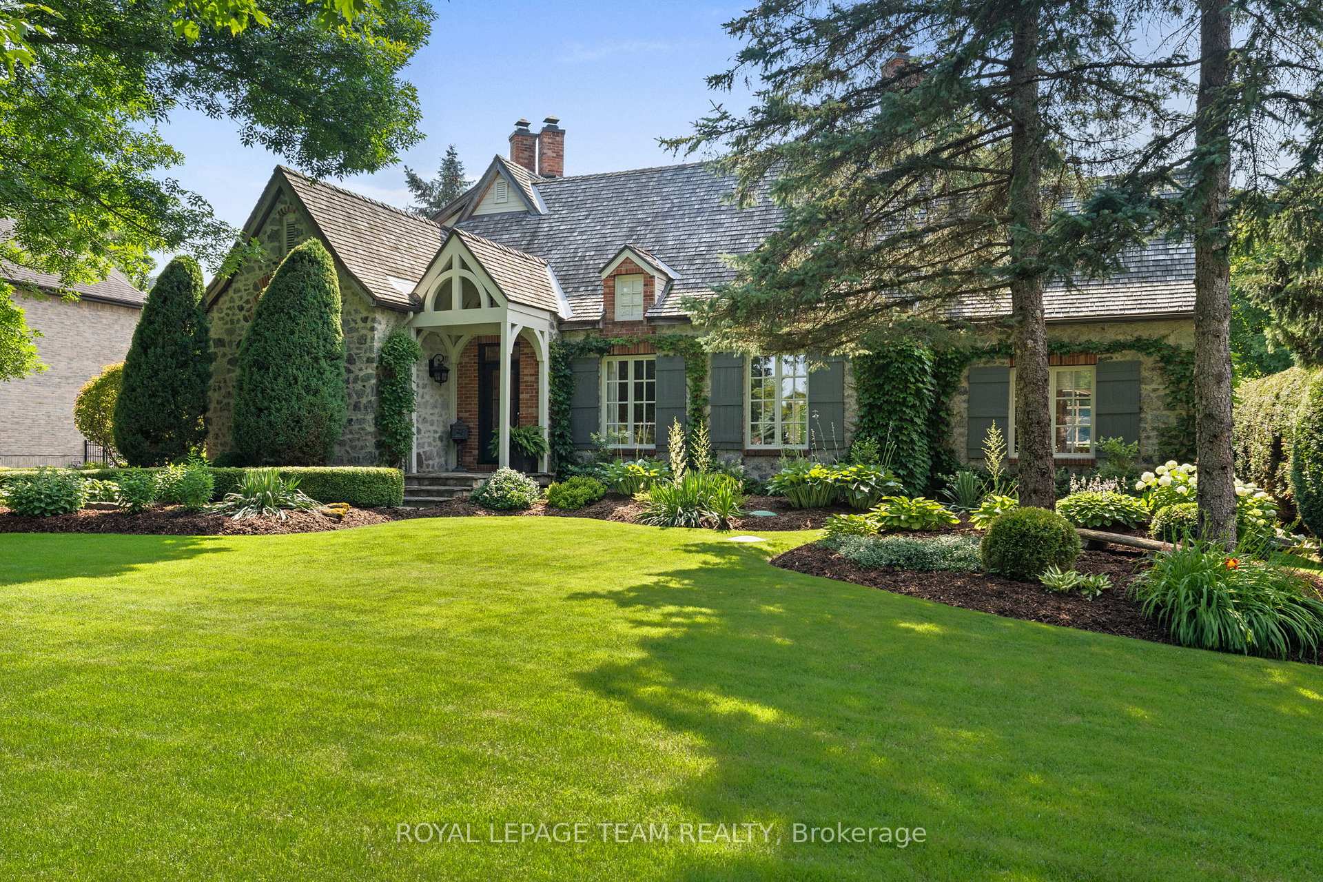 Photo 2 of 5572 Carrison Drive, Ottawa, Manotick Village & Manotick Estates — HOMEH