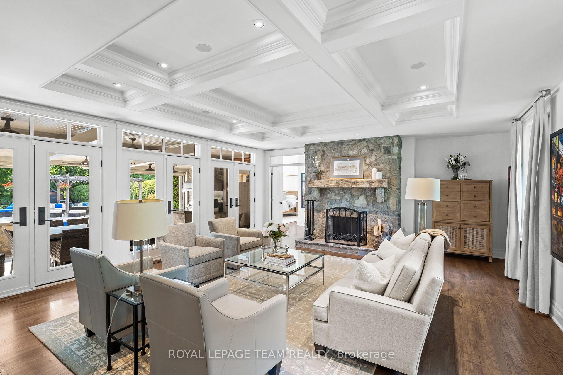 Photo 5 of 5572 Carrison Drive, Ottawa, Manotick Village & Manotick Estates — HOMEH