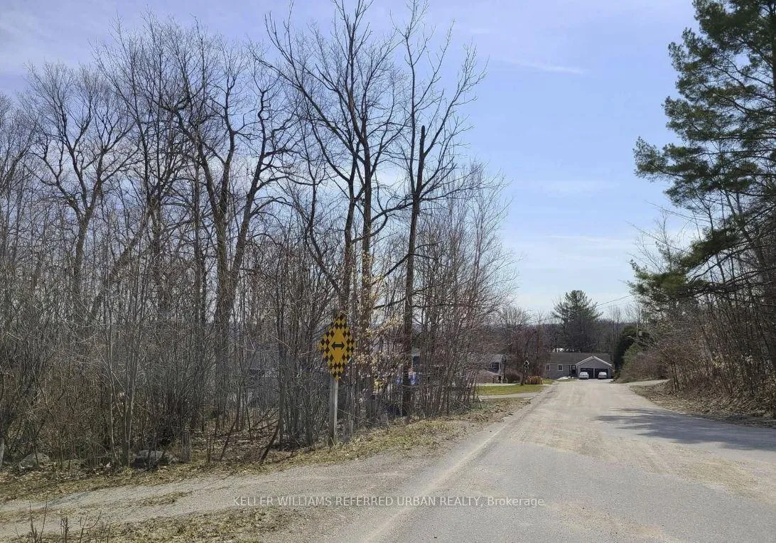 Photo 4 of 555 Barnes Avenue, Tay, Port McNicoll — HOMEH