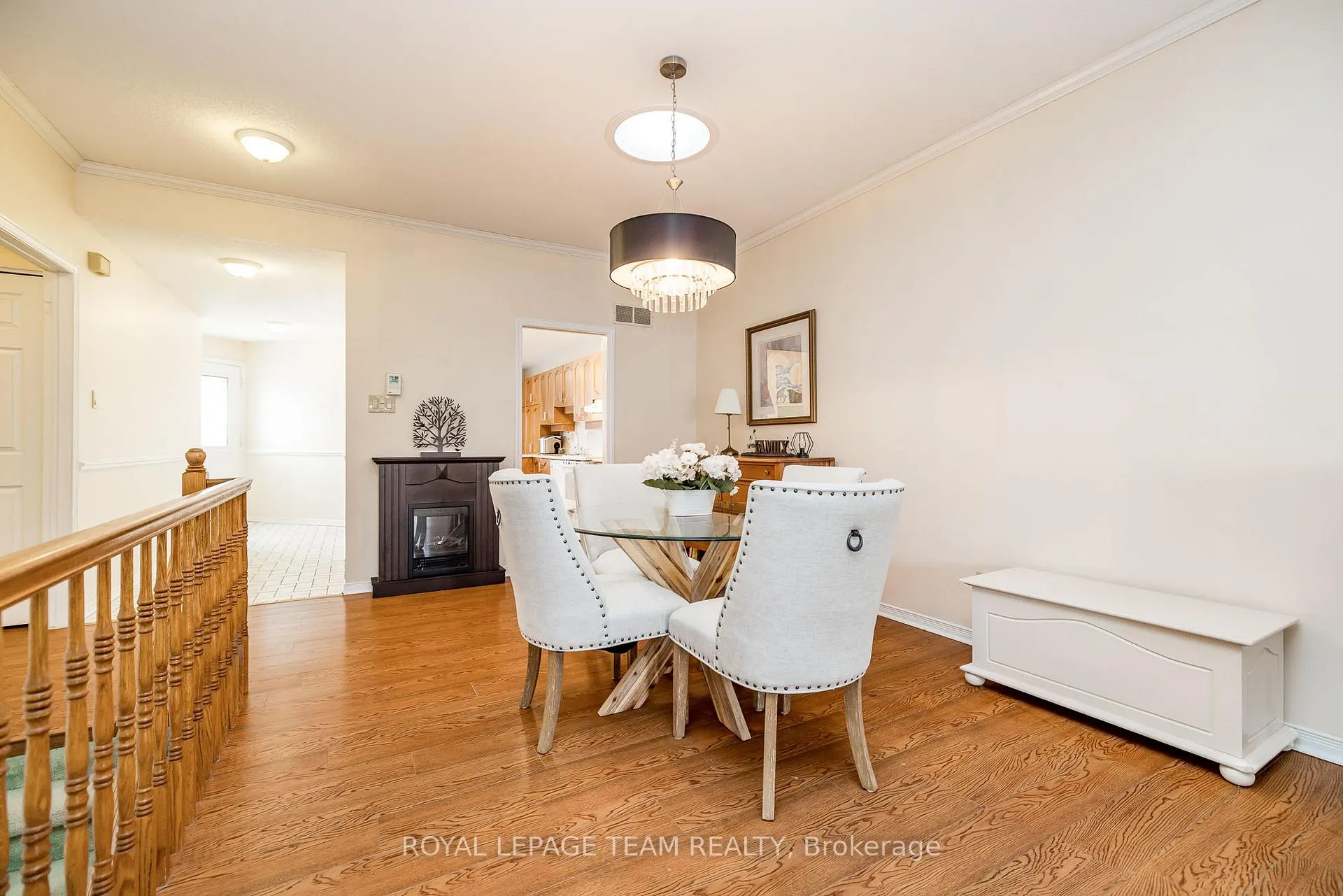 Photo 11 of 27 Pine Needles Court, Ottawa, Stittsville (Central) — HOMEH