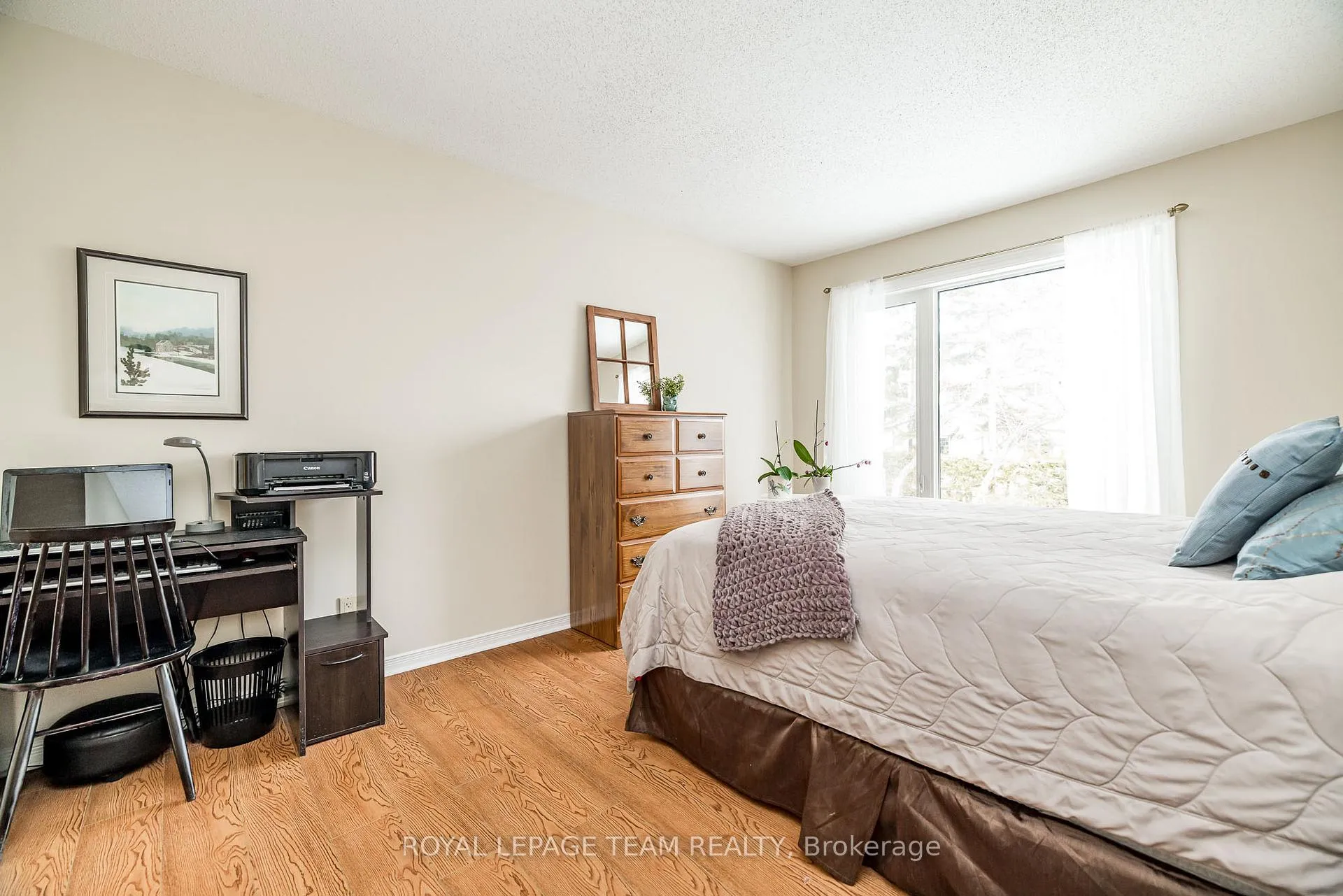 Photo 18 of 27 Pine Needles Court, Ottawa, Stittsville (Central) — HOMEH