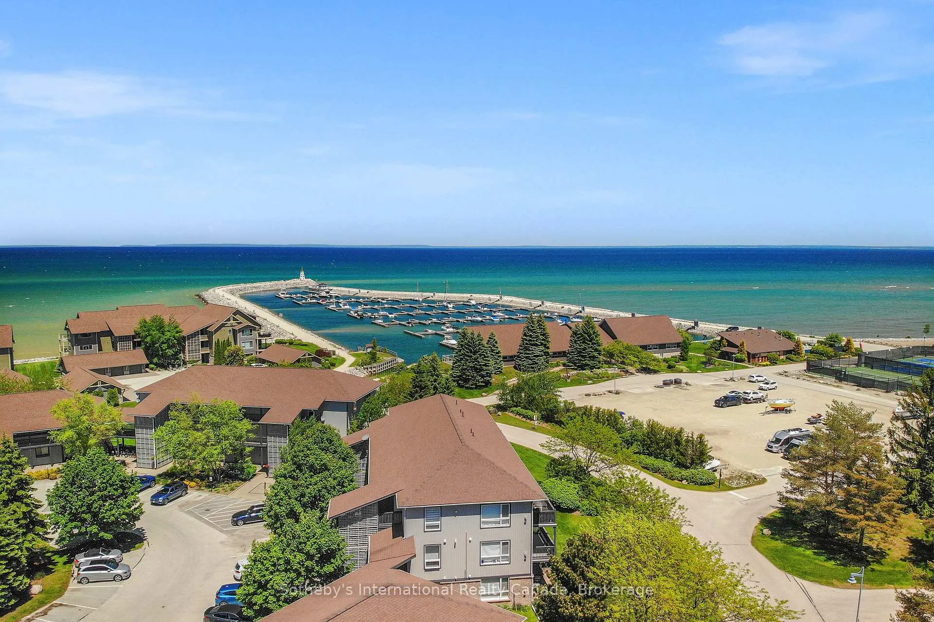 Photo 38 of 331 Mariners Way, Collingwood — HOMEH