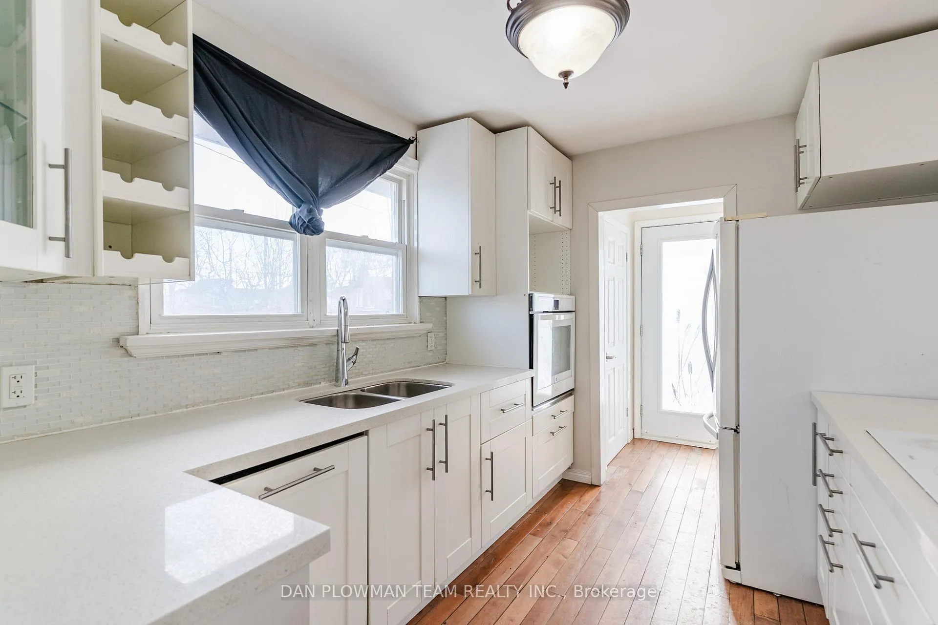 Photo 8 of 572 Montcalm Avenue, Oshawa, Vanier — HOMEH