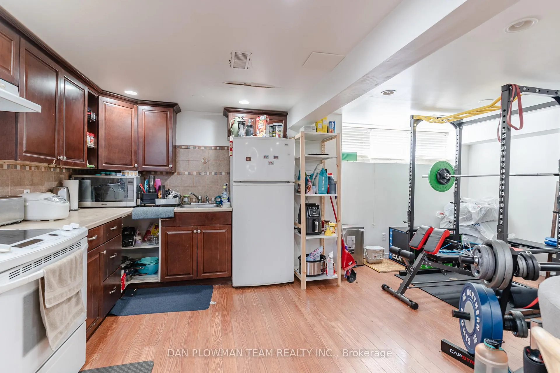 Photo 22 of 572 Montcalm Avenue, Oshawa, Vanier — HOMEH