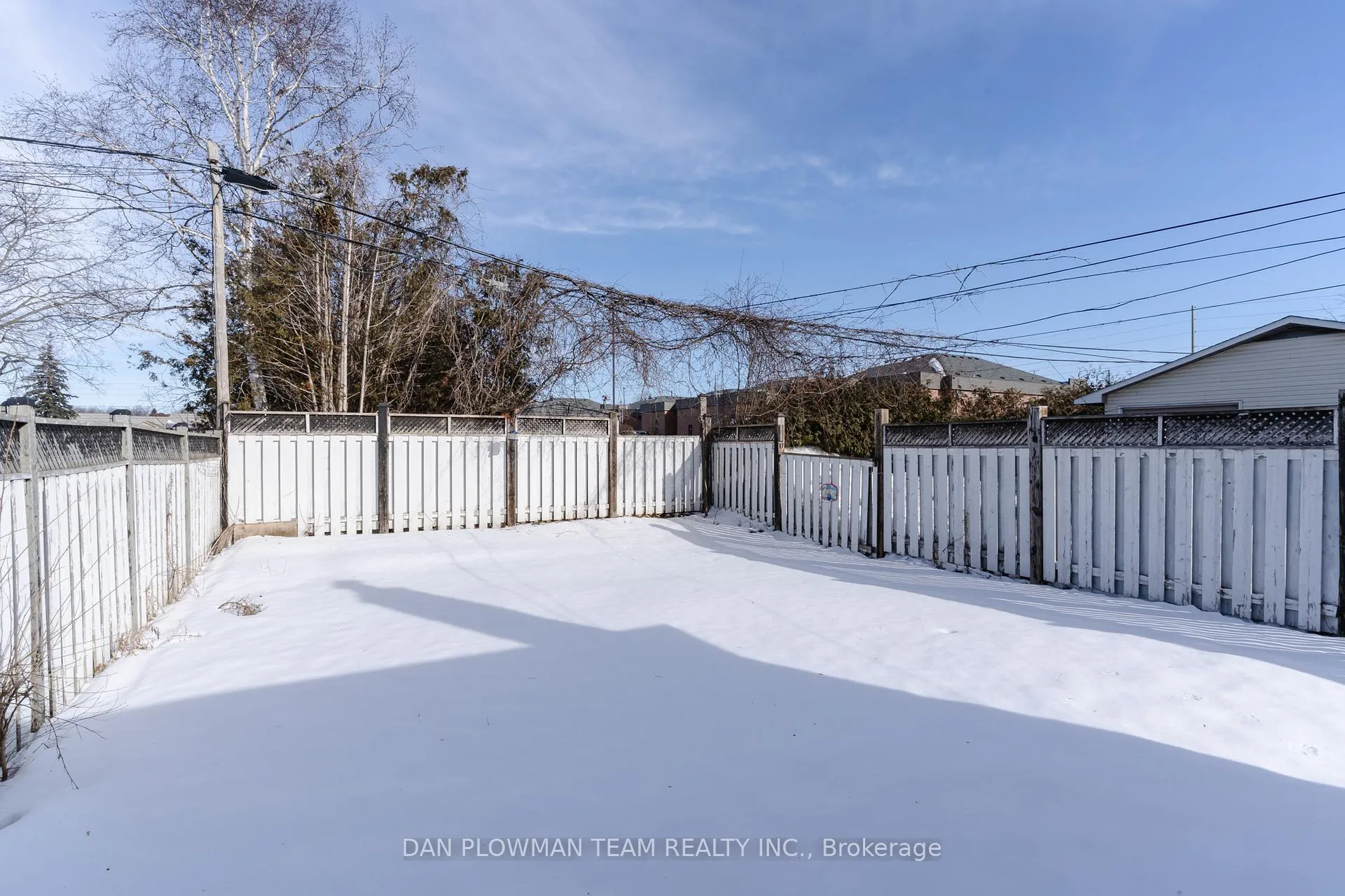 Photo 34 of 572 Montcalm Avenue, Oshawa, Vanier — HOMEH