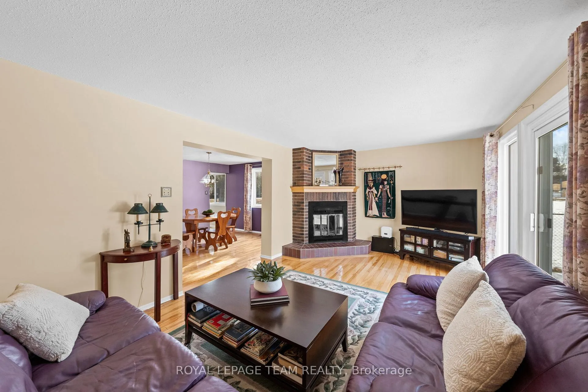 Photo 13 of 7942 Decarie Drive, Ottawa, Orleans Wood — HOMEH