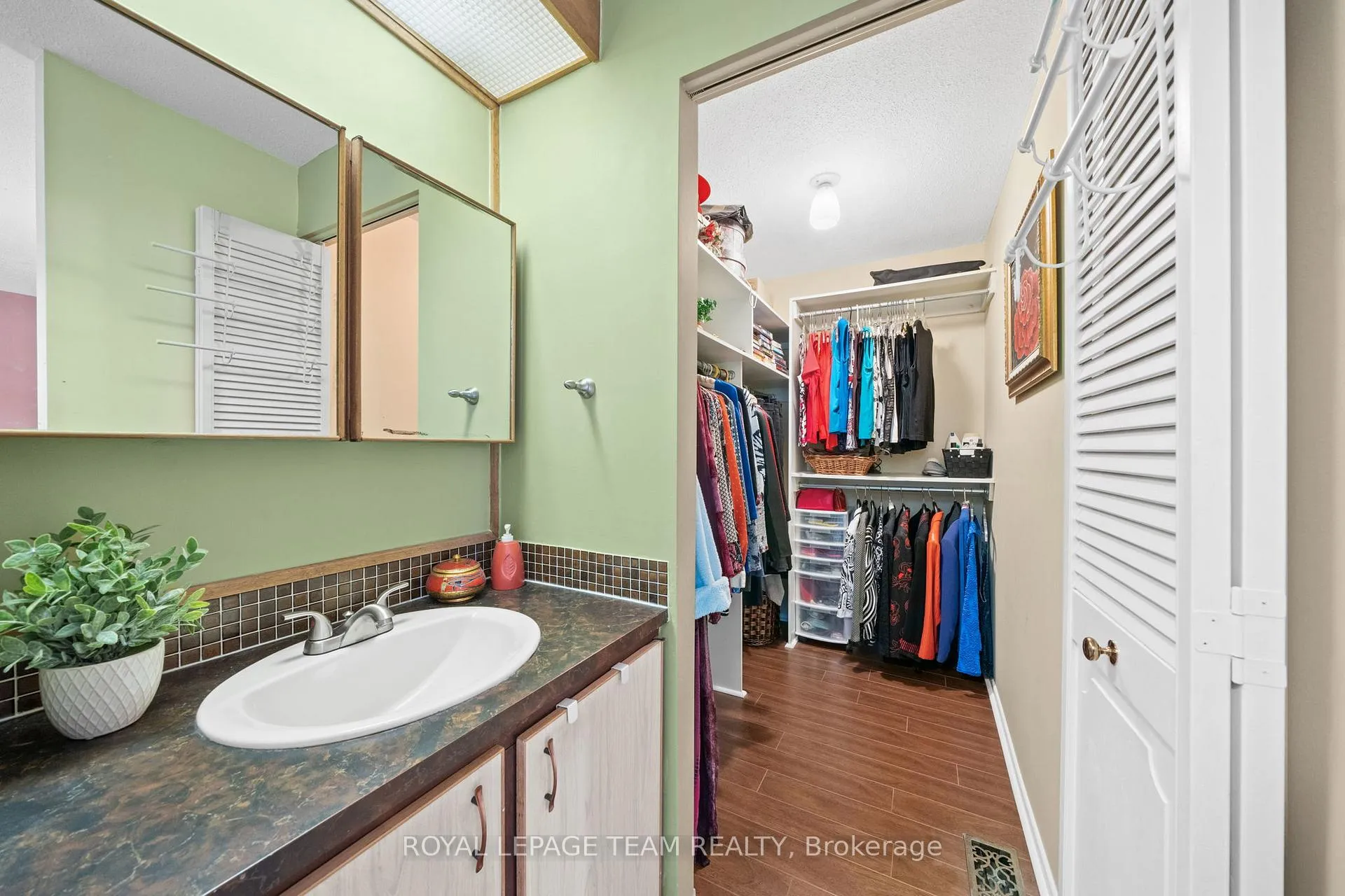 Photo 18 of 7942 Decarie Drive, Ottawa, Orleans Wood — HOMEH