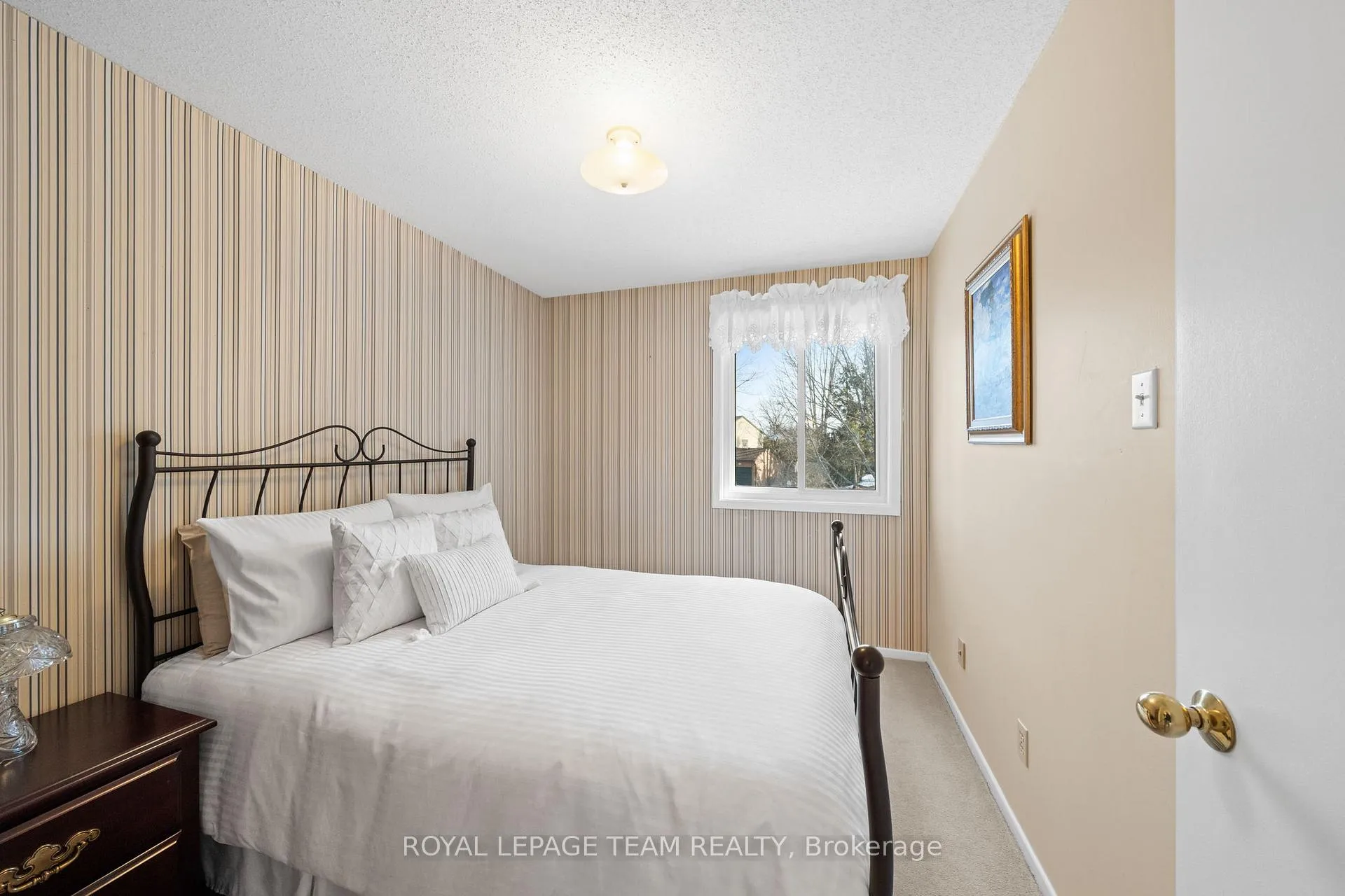 Photo 20 of 7942 Decarie Drive, Ottawa, Orleans Wood — HOMEH