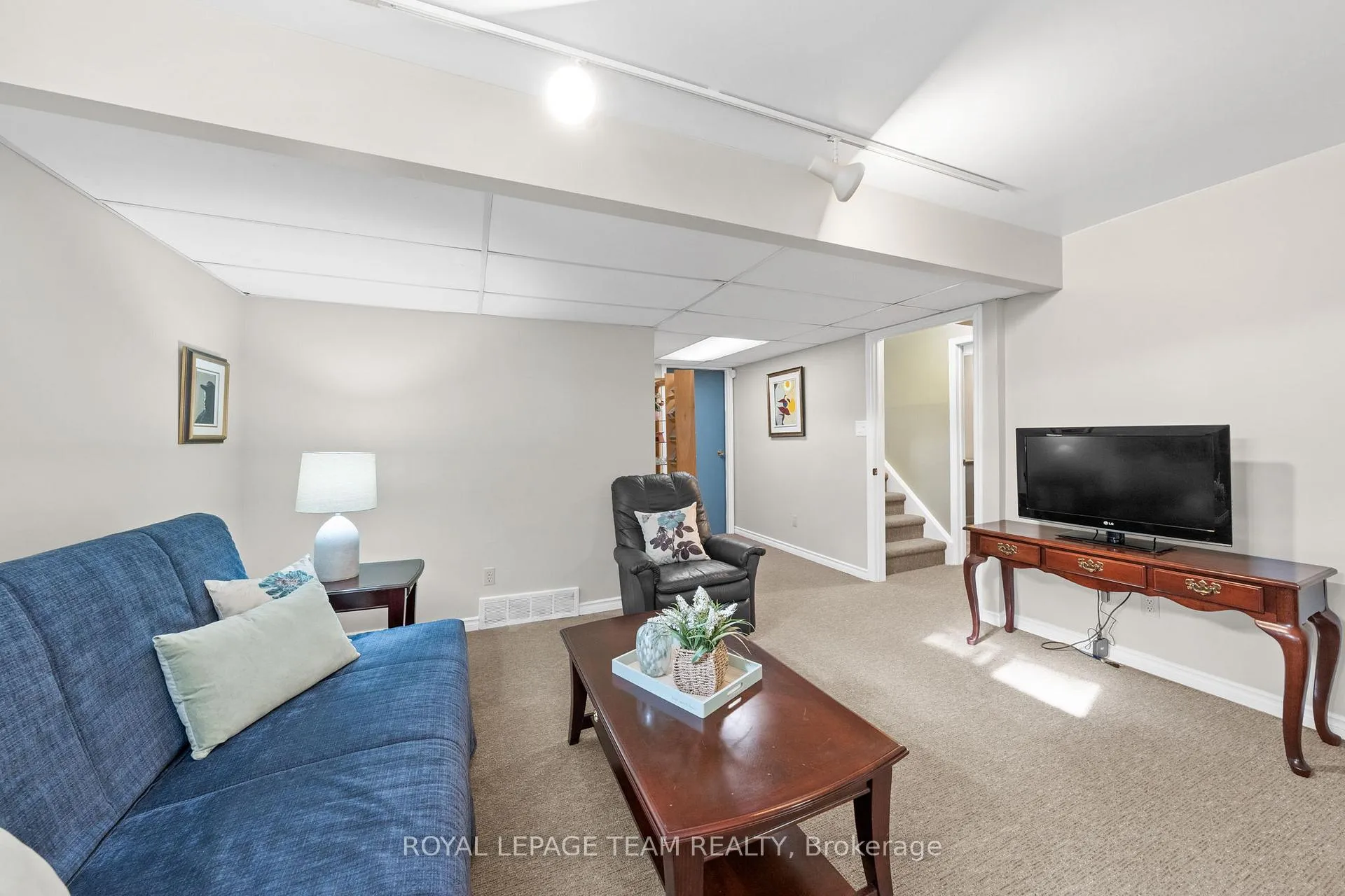 Photo 26 of 7942 Decarie Drive, Ottawa, Orleans Wood — HOMEH
