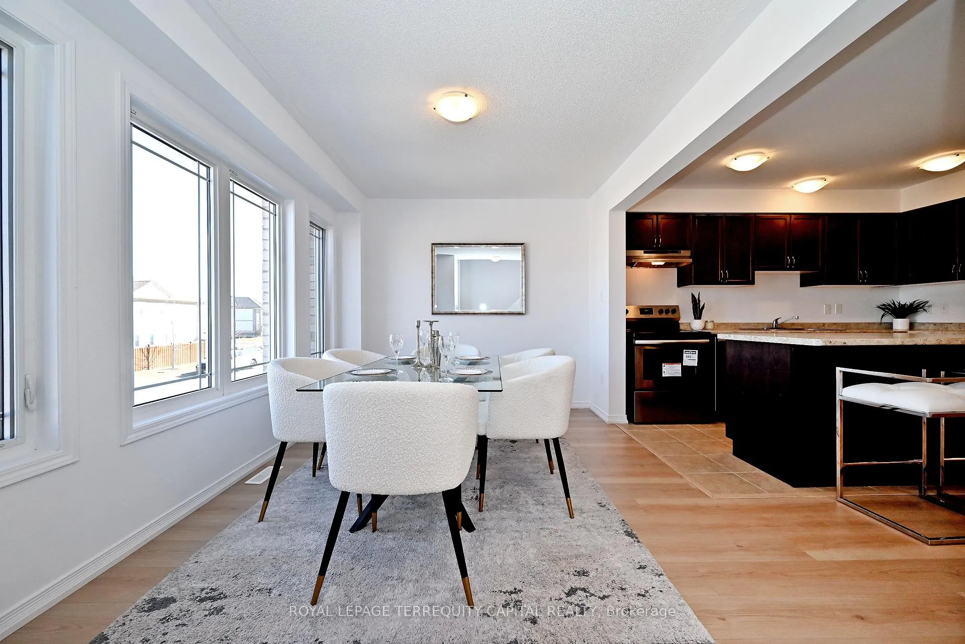 Photo 12 of 123 Frank's Way, Barrie, Allandale Heights — HOMEH