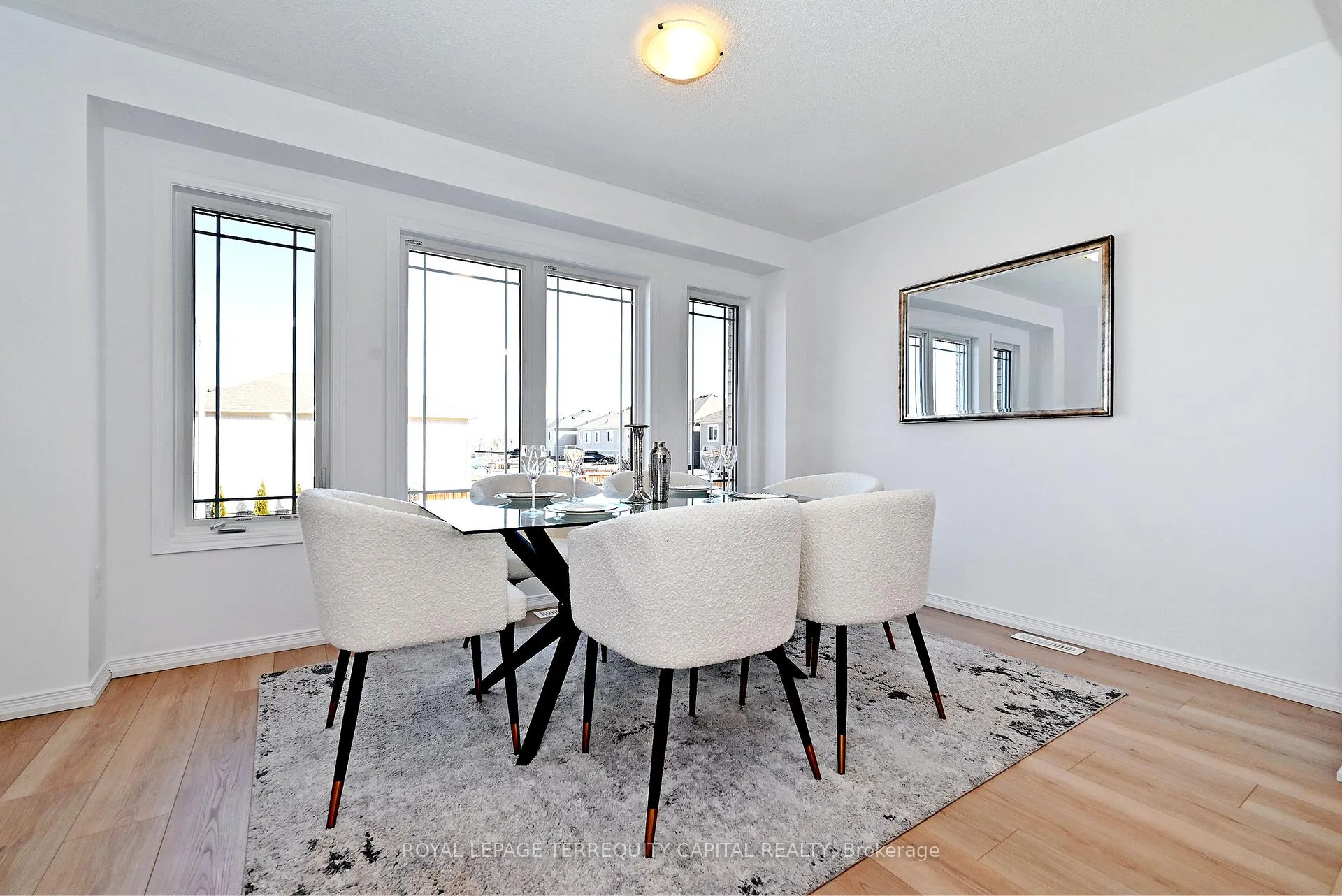 Photo 13 of 123 Frank's Way, Barrie, Allandale Heights — HOMEH