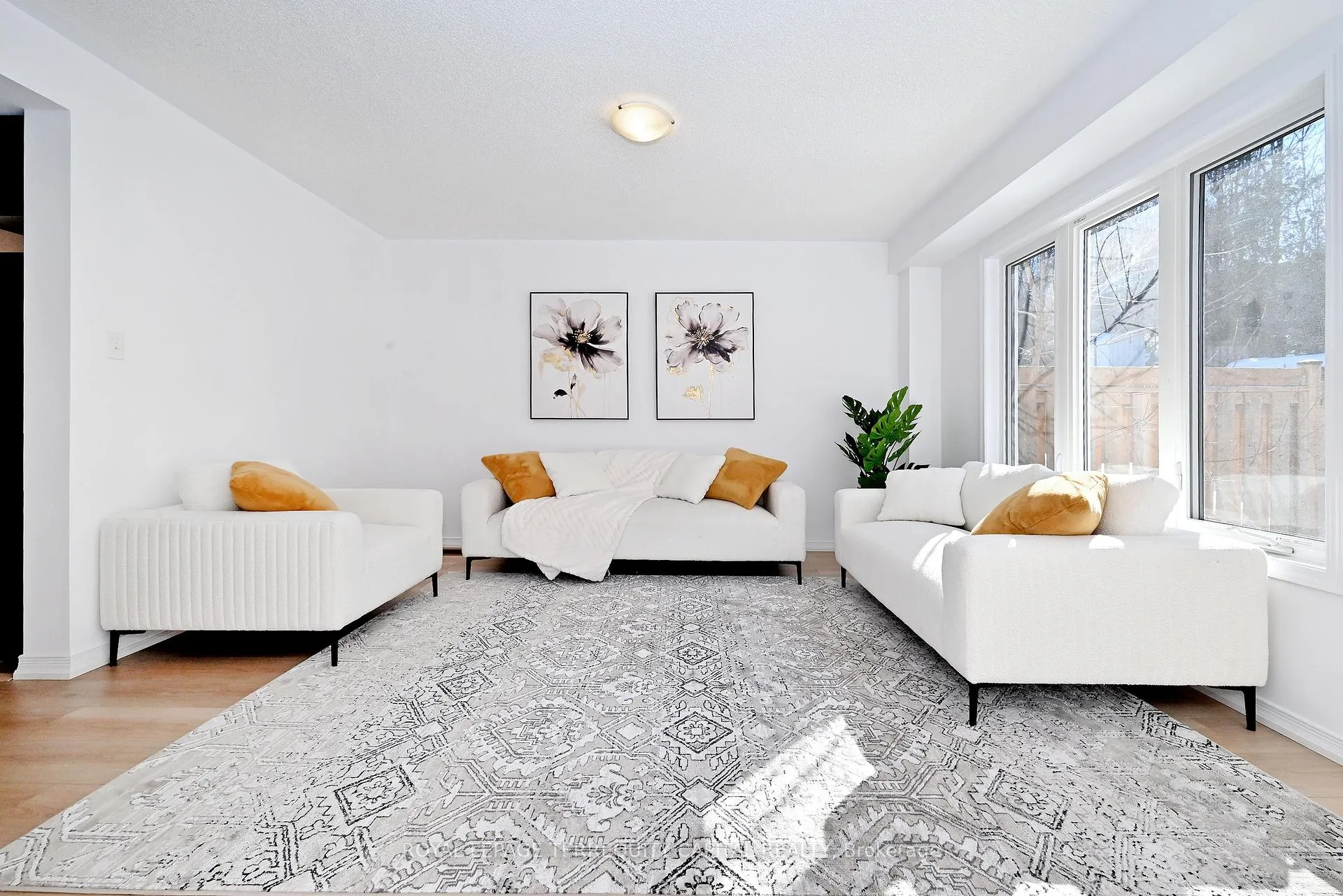 Photo 17 of 123 Frank's Way, Barrie, Allandale Heights — HOMEH