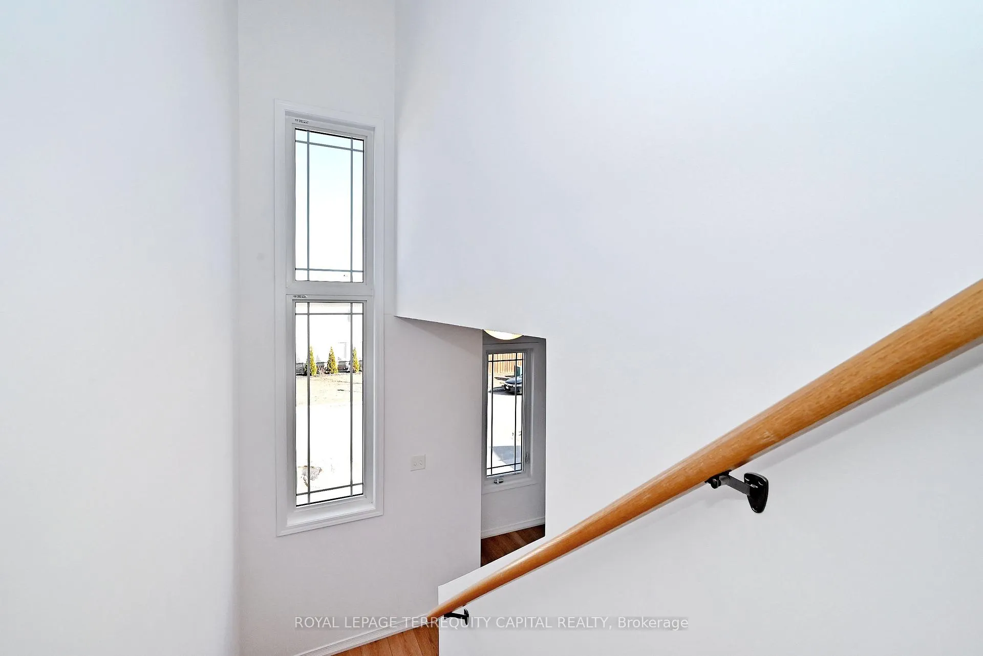 Photo 23 of 123 Frank's Way, Barrie, Allandale Heights — HOMEH